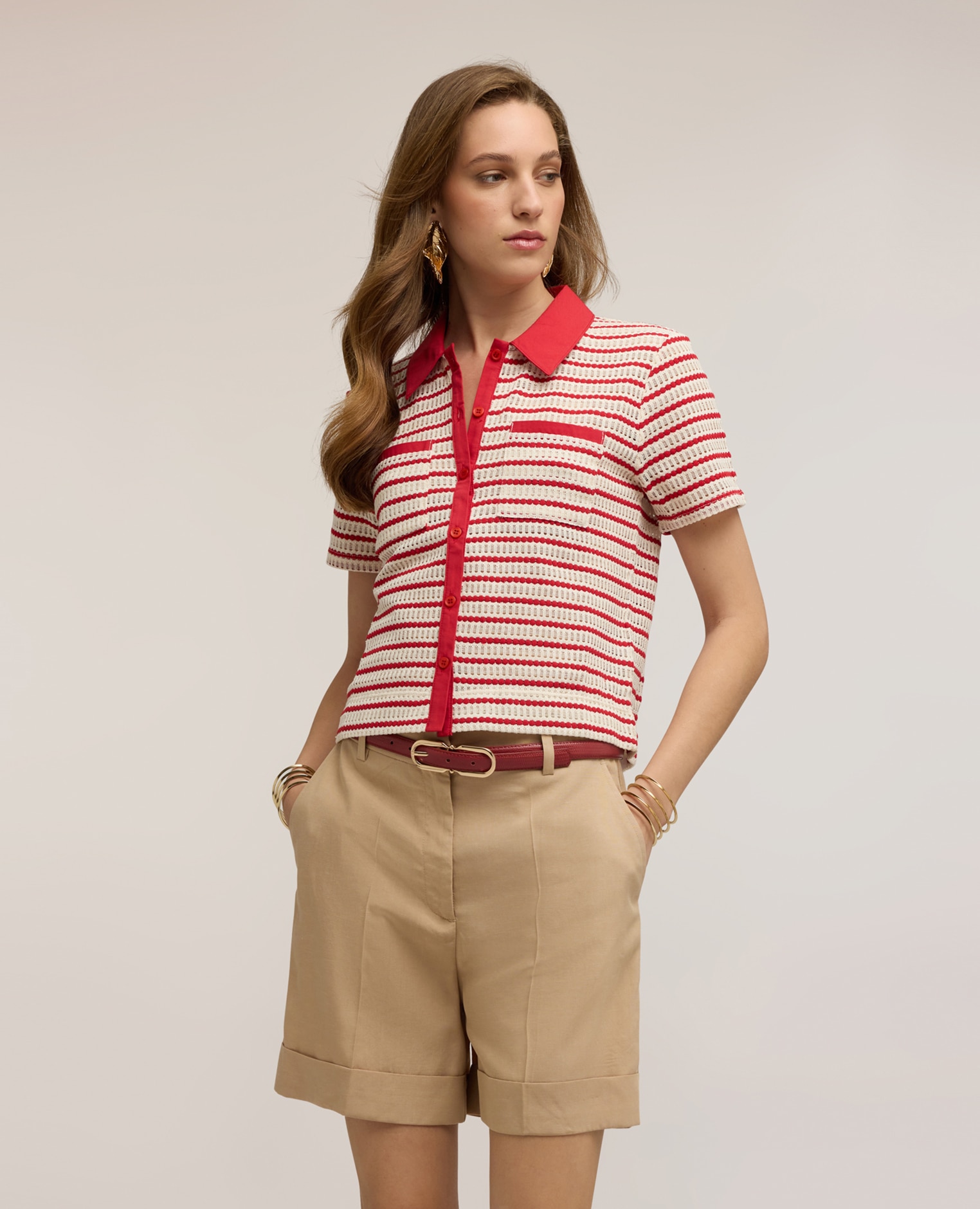 Camiseta de mujer de rayas con cuello en contraste ajuste regular con cuello de vela y cierre de botones - Motivi - Rojo Rojo-1
