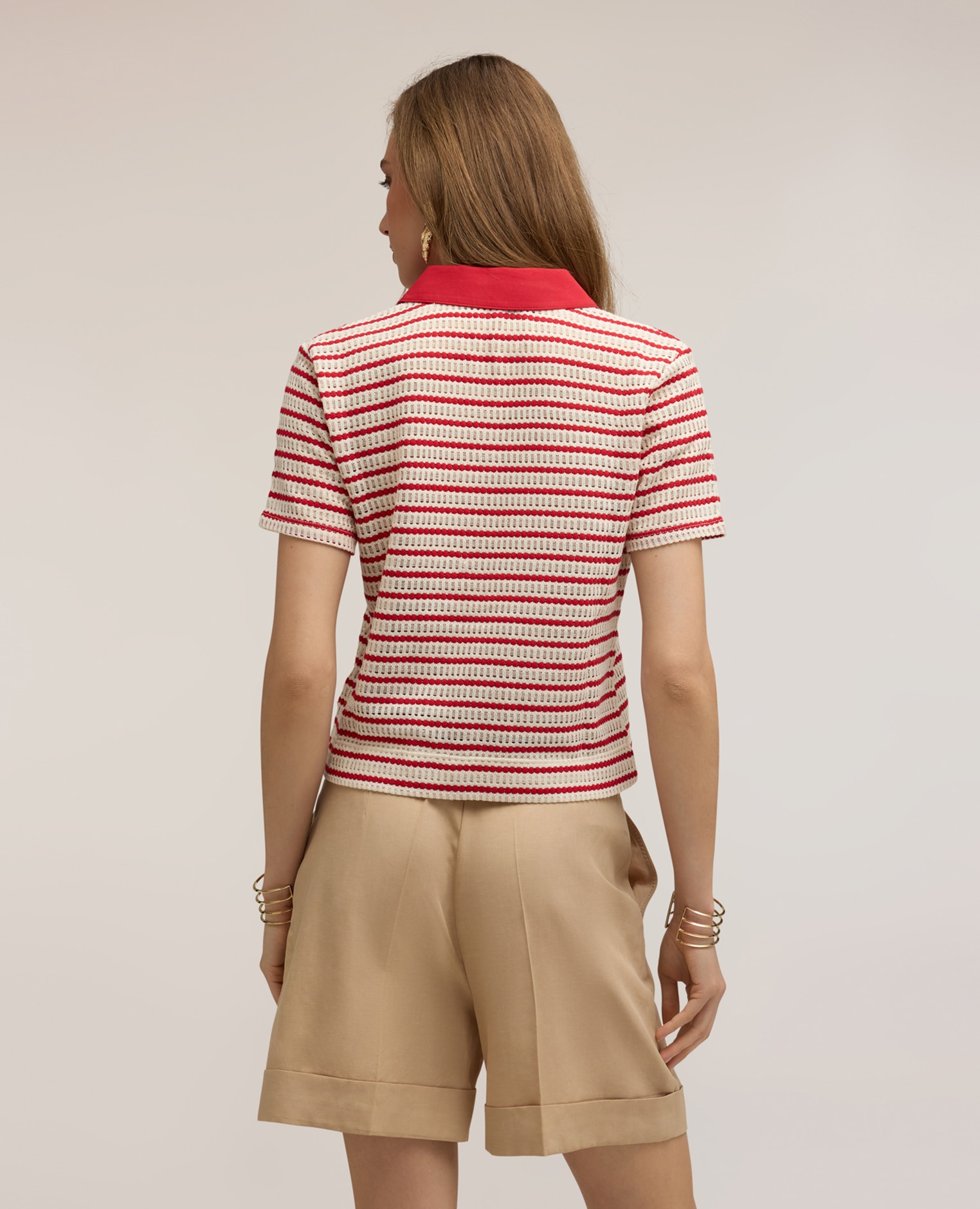 Camiseta de mujer de rayas con cuello en contraste ajuste regular con cuello de vela y cierre de botones - Motivi - Rojo Rojo-2