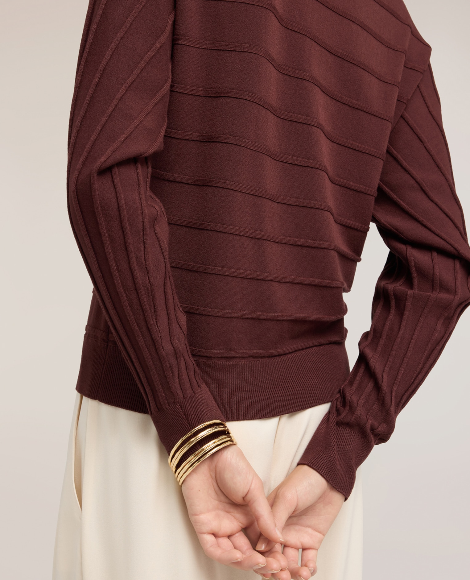 Jersey de mujer de rayas en relieve en mezcla de viscosa ajuste regular largo medio - Motivi - Marrón Marrón-4