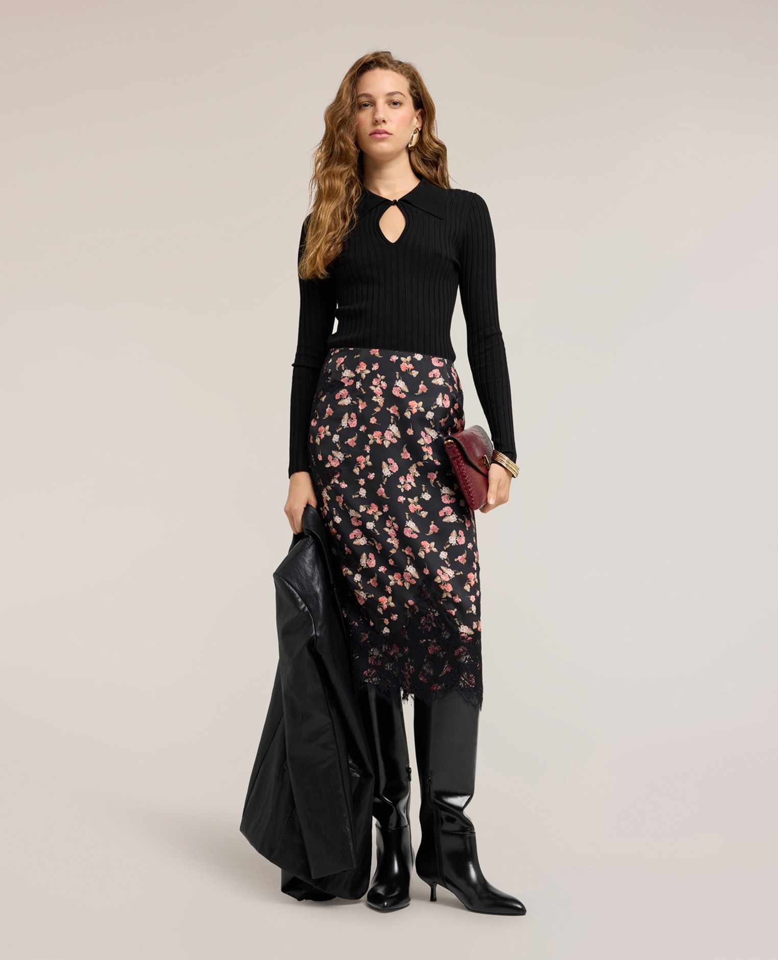 Jersey de mujer polo de canalé en viscosa con cut-out ajuste entallado cierre con botón a la vista en el frente - Motivi - Negro Negro-3