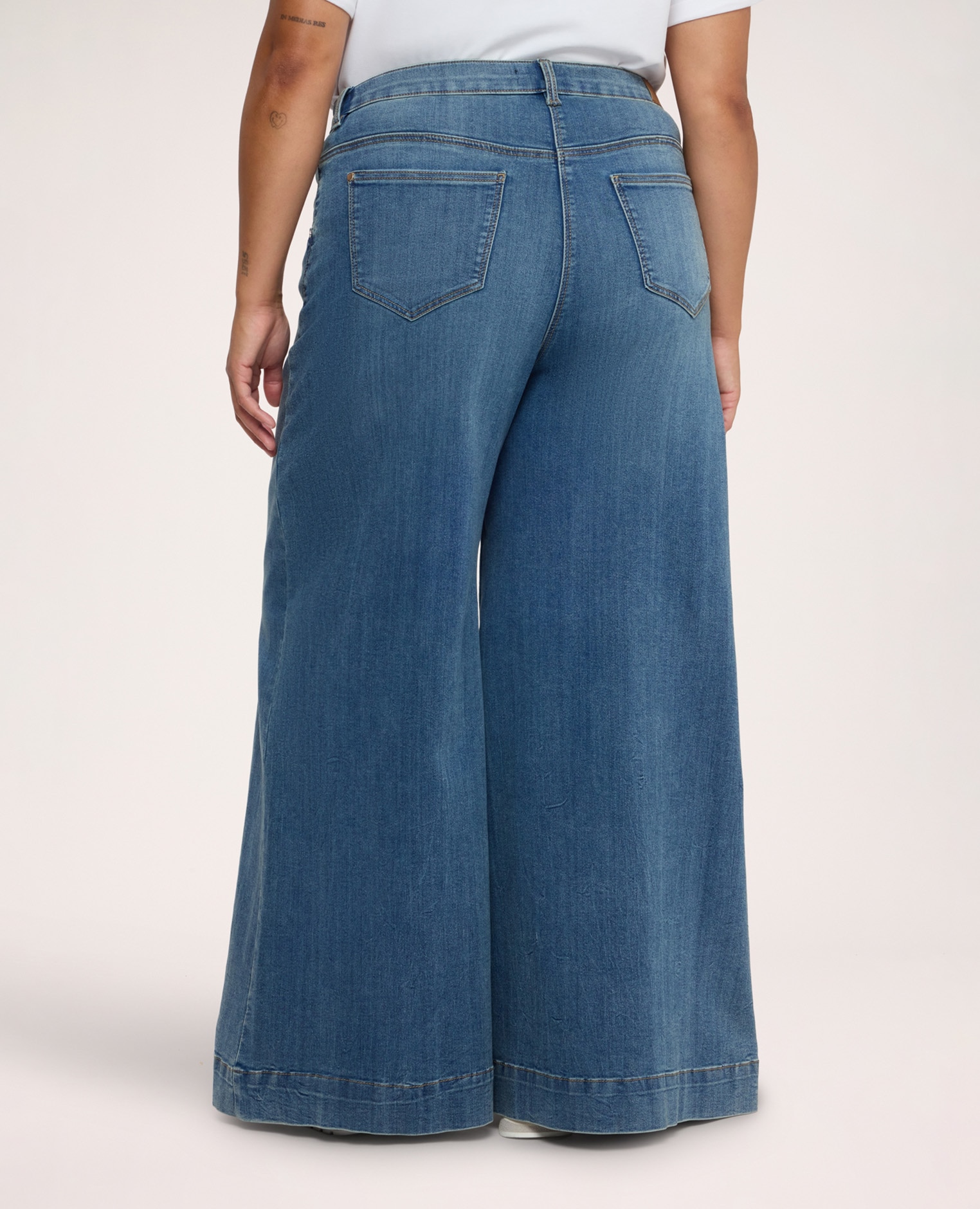Jeans de mujer wide leg lavado used ajuste y diseño para el máximo confort - Fiorella Rubino - Azul Azul-2