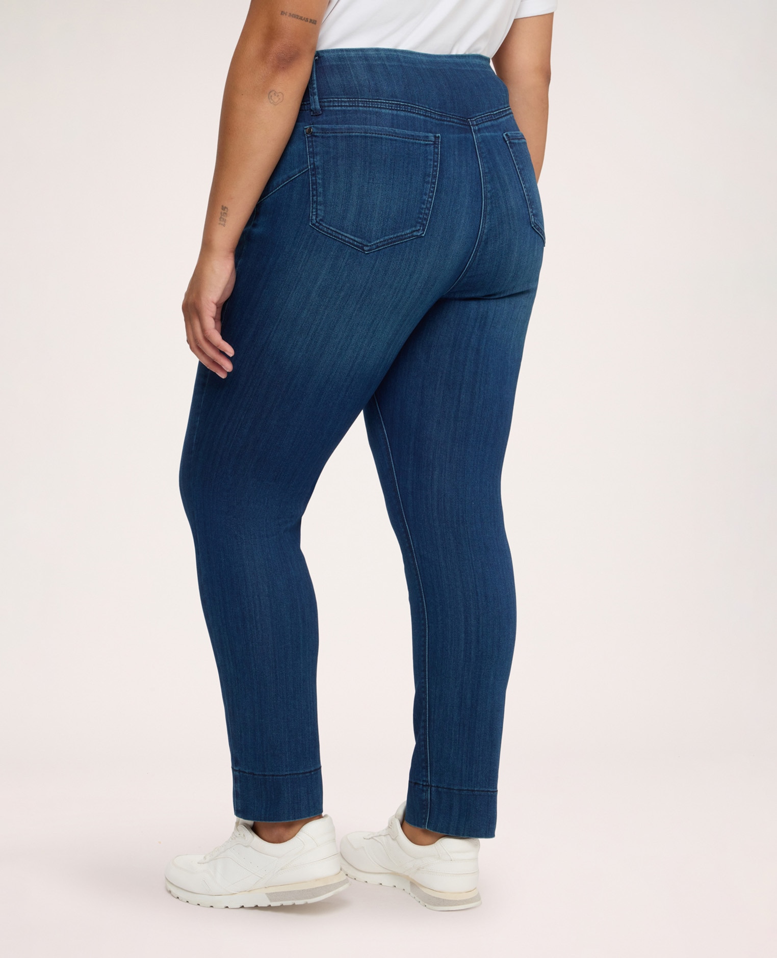 Jeggings de mujer azules con botones decorativos cintura alta elástica y tres botones decorativos - Fiorella Rubino - Azul Azul-2