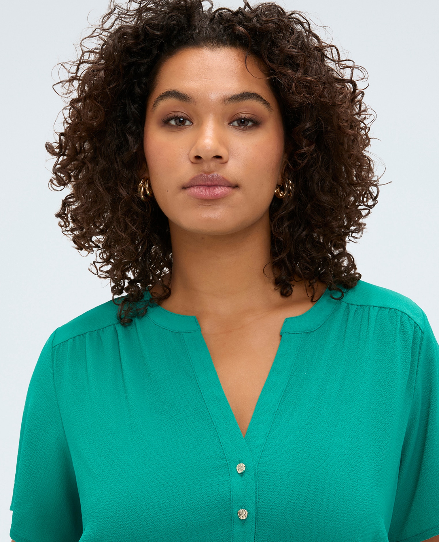 Camiseta de mujer de mezcla de lyocell con botones ajuste y diseño para el máximo confort - Fiorella Rubino - Verde Agua Verde Agua-4