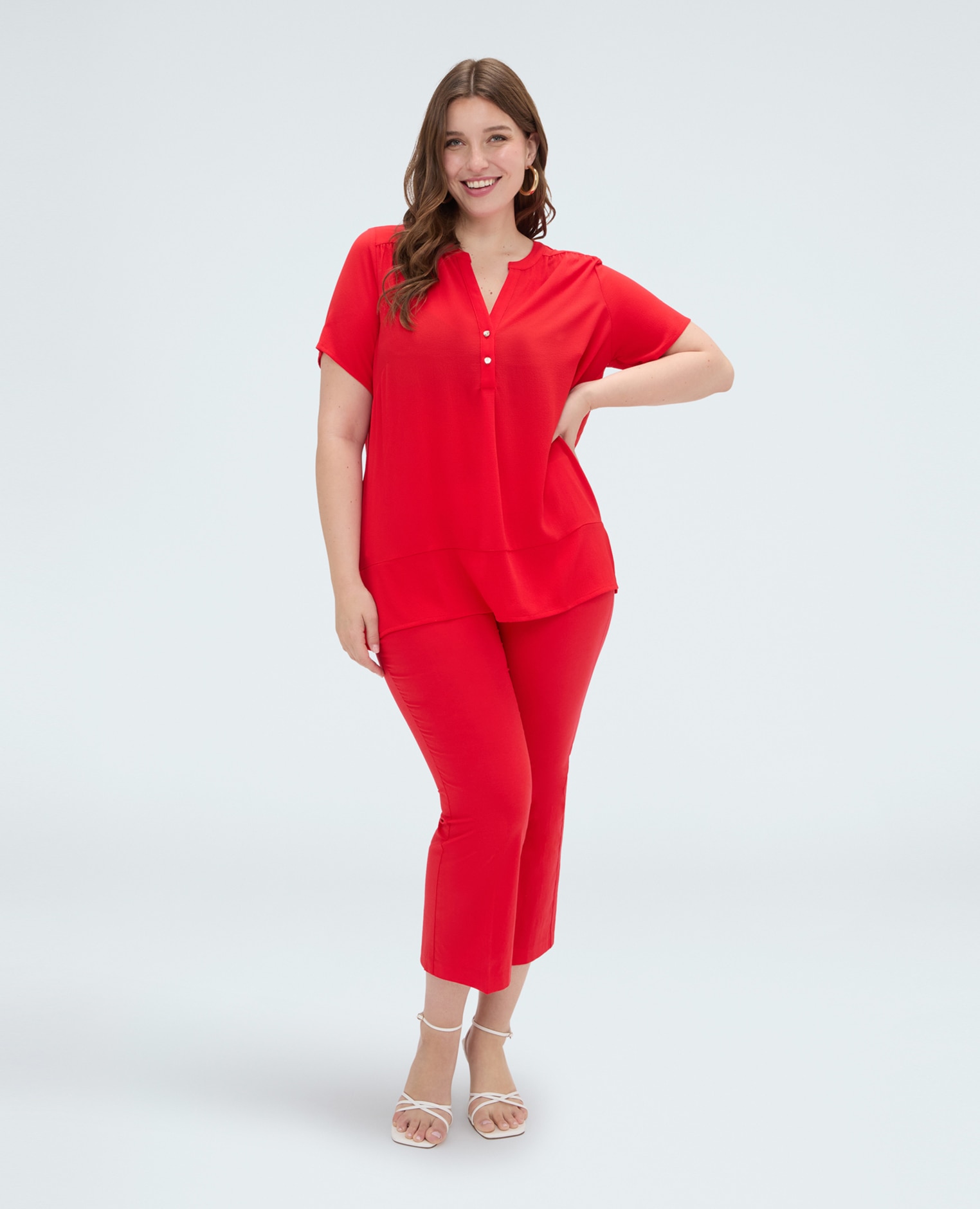 Camiseta de mujer de mezcla de lyocell con botones ajuste y diseño para el máximo confort - Fiorella Rubino - Rojo Rojo-3