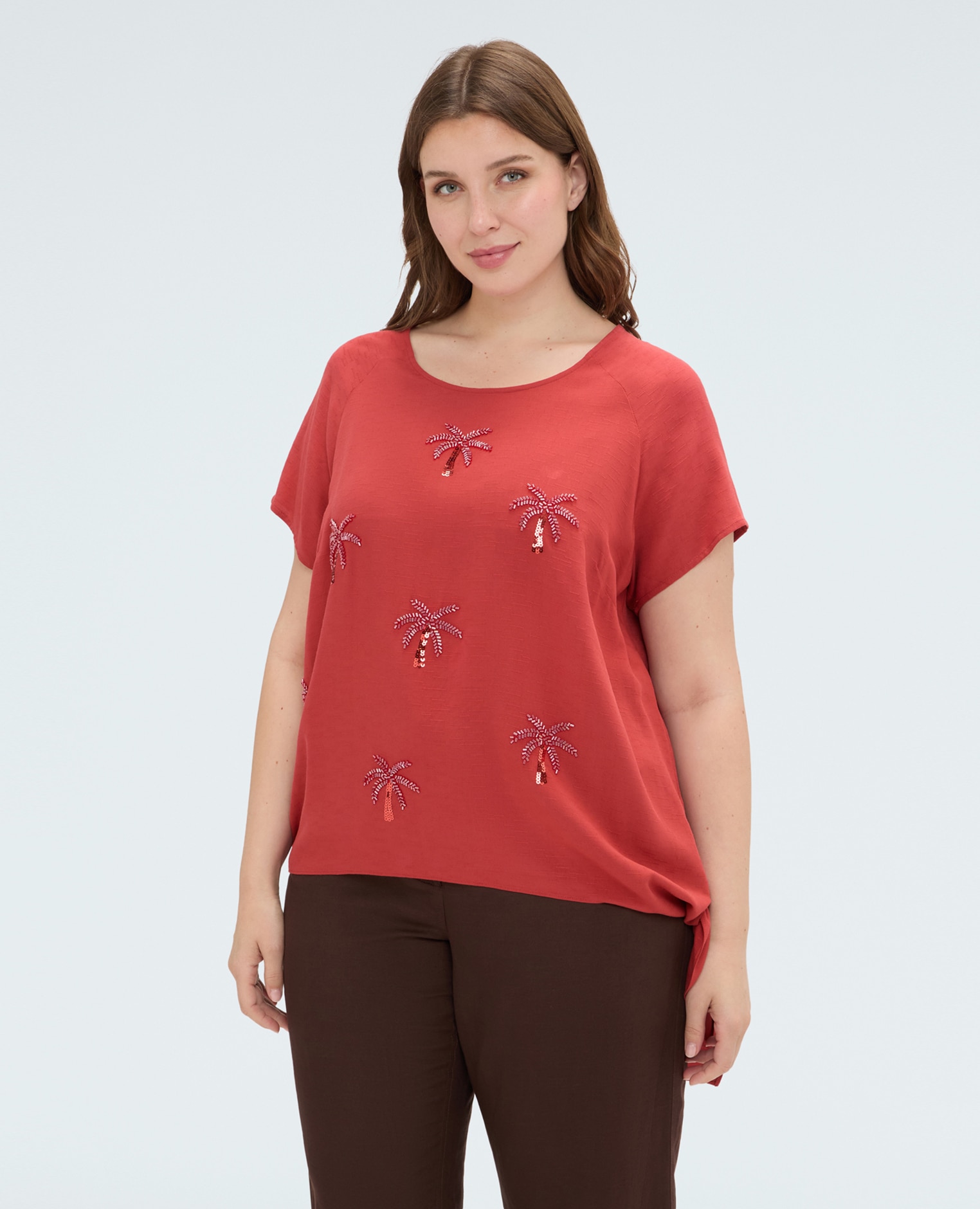 Top de mujer con aplicaciones de lentejuelas y nudo decoraciones de palmeras en lentejuelas y cuentas en la parte delantera con nudo lateral en la parte inferior - Fiorella Rubino - Naranja Naranja-1