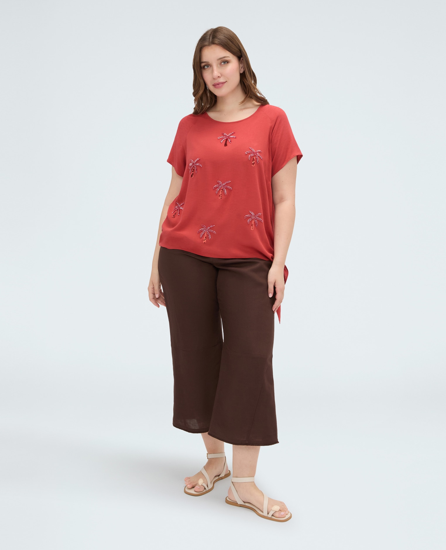 Top de mujer con aplicaciones de lentejuelas y nudo decoraciones de palmeras en lentejuelas y cuentas en la parte delantera con nudo lateral en la parte inferior - Fiorella Rubino - Naranja Naranja-3