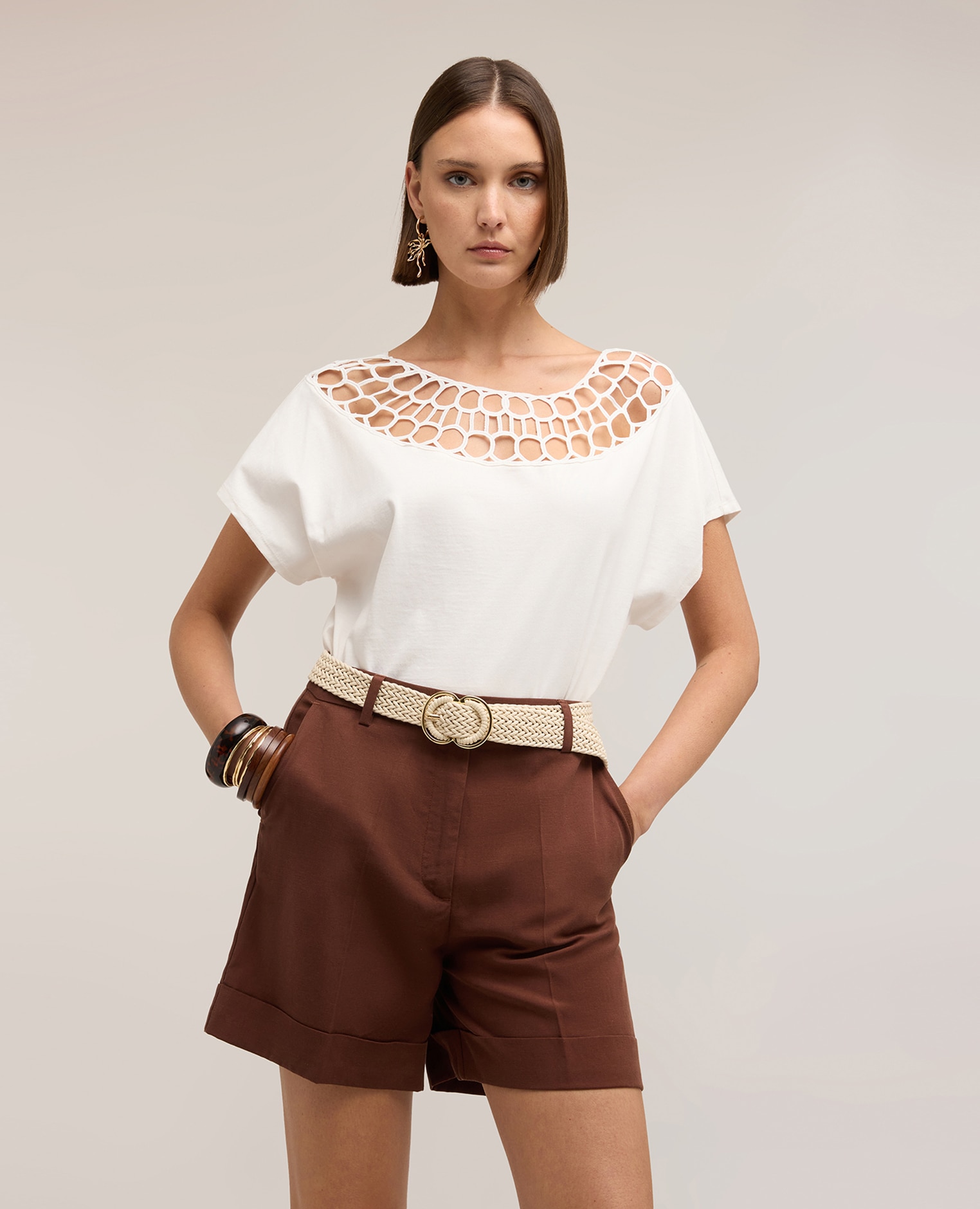 Motivi - Camiseta de mujer de punto con acabado efecto encaje escote redondo con acabado efecto encaje.