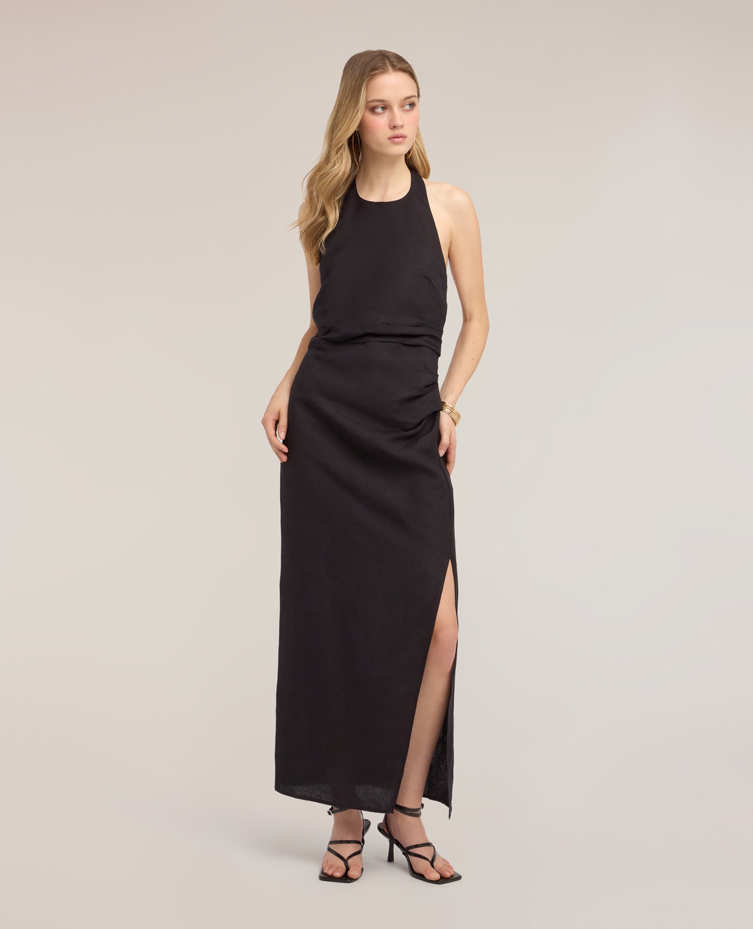 Vestido largo en mezcla de lino con drapeado línea recta con drapeado lateral cierre con cremallera en el centro trasero - Motivi - Negro Negro-1