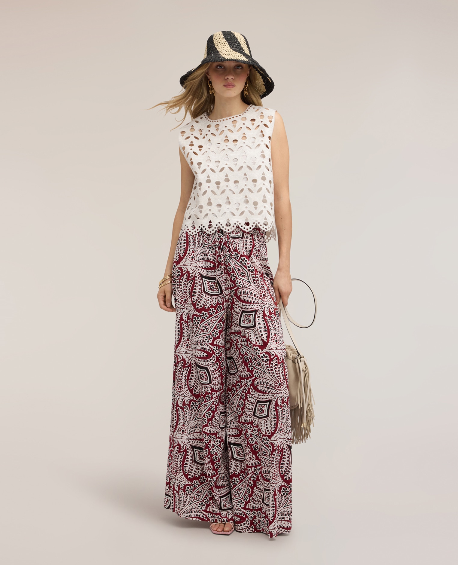 Pantalones de mujer palazzo con estampado estampado paisley - Motivi - Burdeos Burdeos-1