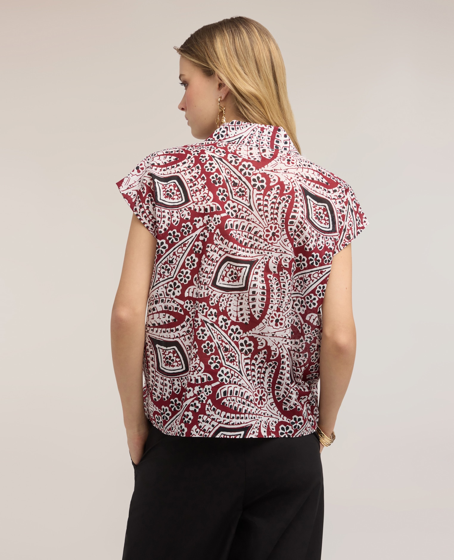 Camisa de mujer de muselina de algodón con estampado ajuste boxy cierre frontal con botones - Motivi - Burdeos Burdeos-2