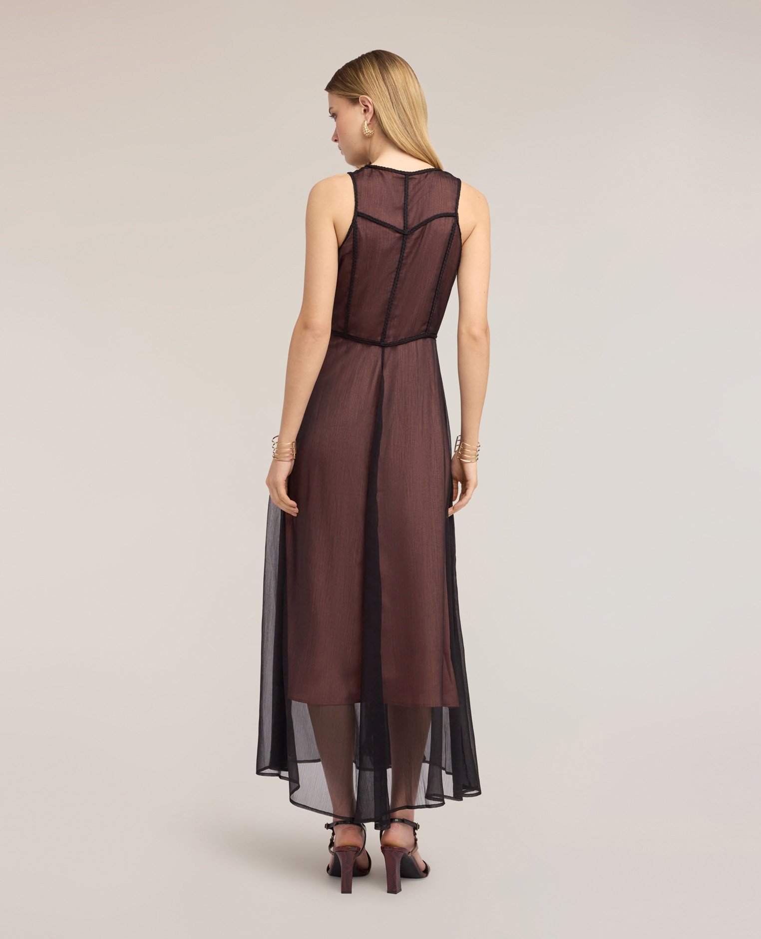 Vestido línea a largo en crepón con flecos cierre con cremallera escote en v con bordes entrelazados - Motivi - Negro Negro-2