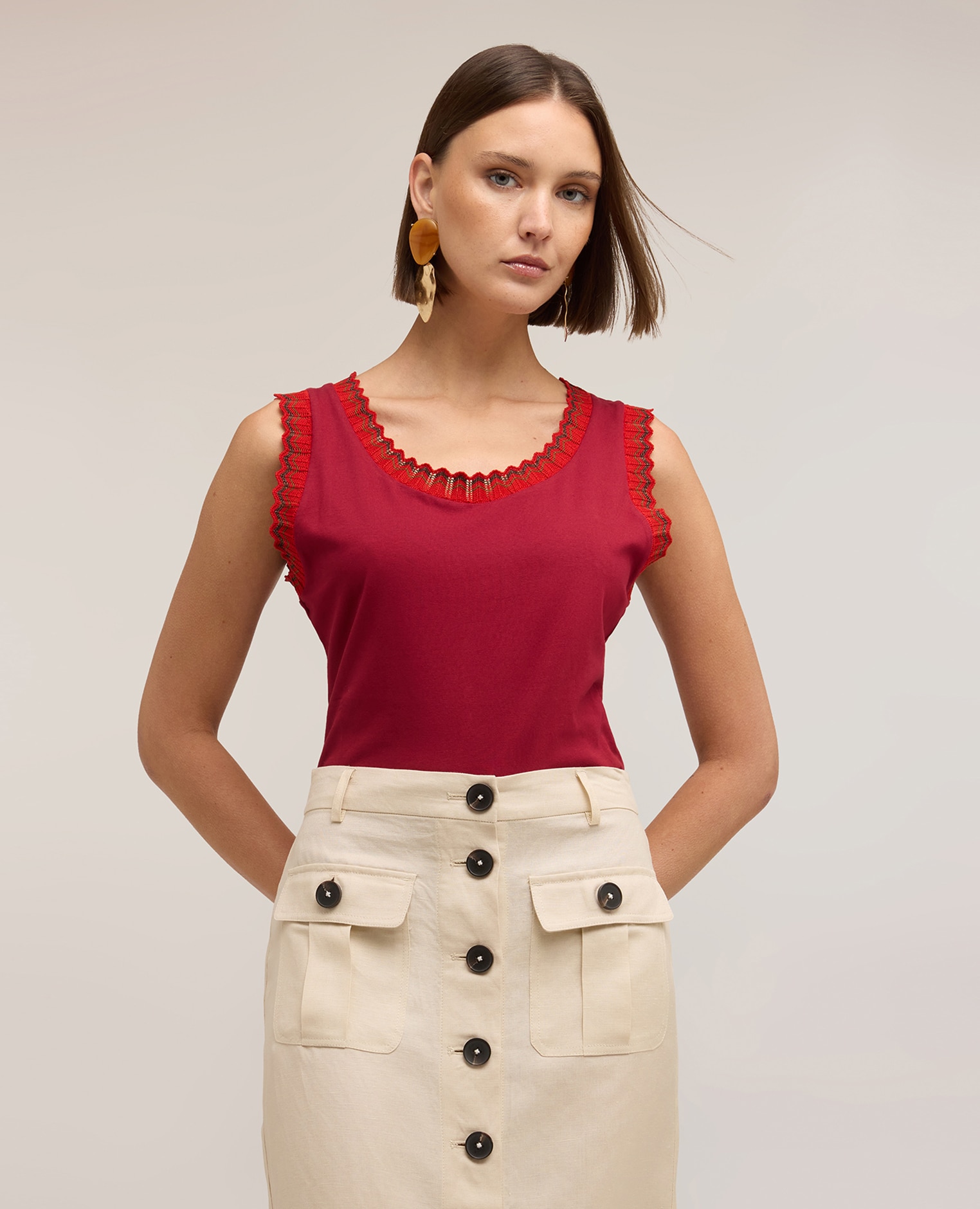 Top de mujer de punto con borde de jersey bordes trabajados - Motivi - Burdeos Burdeos-1