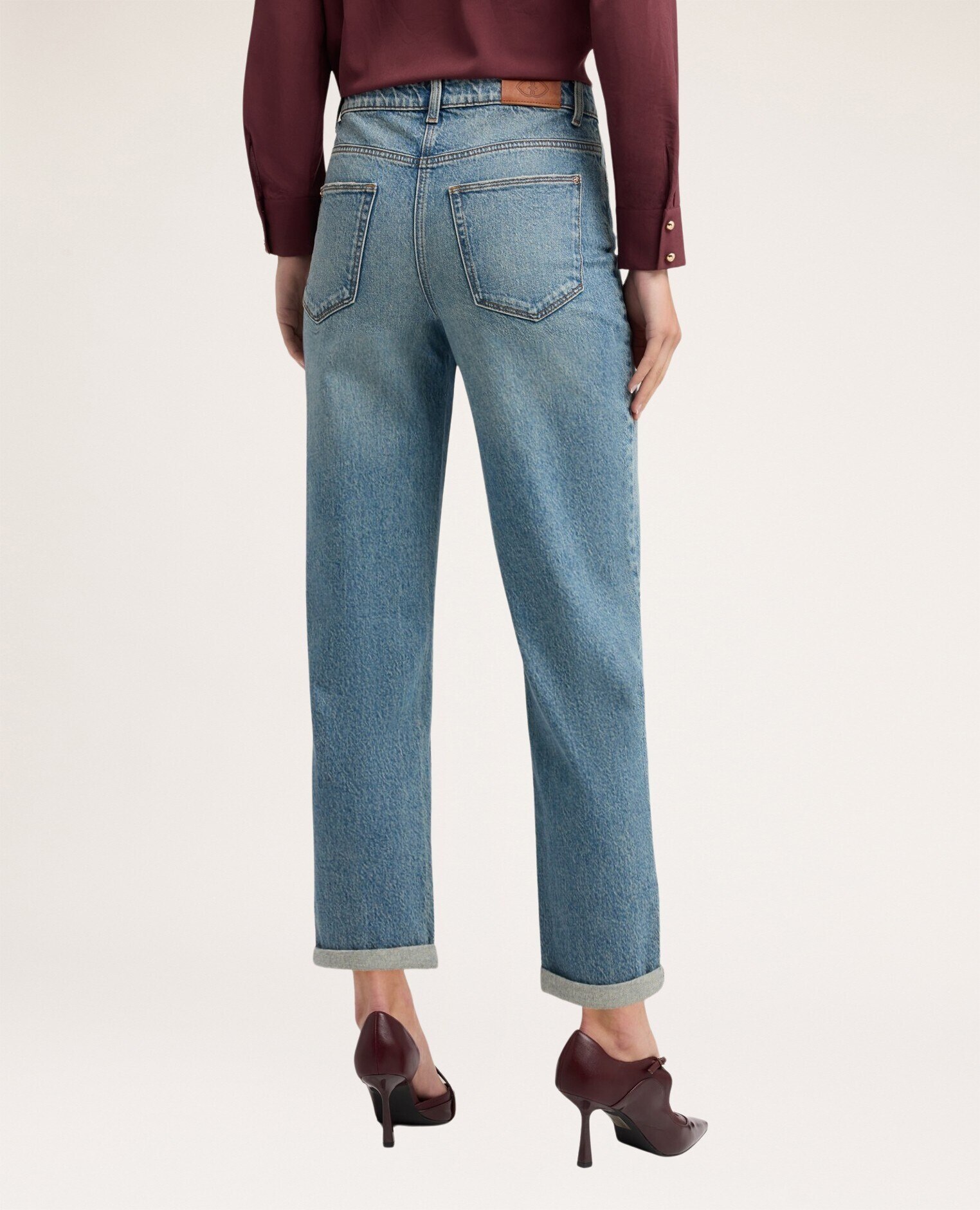 Jeans de mujer boyfriend con dobladillo modelo cinco bolsillos con cierre frontal de botón y cremallera - Motivi - Azul claro Azul claro-2