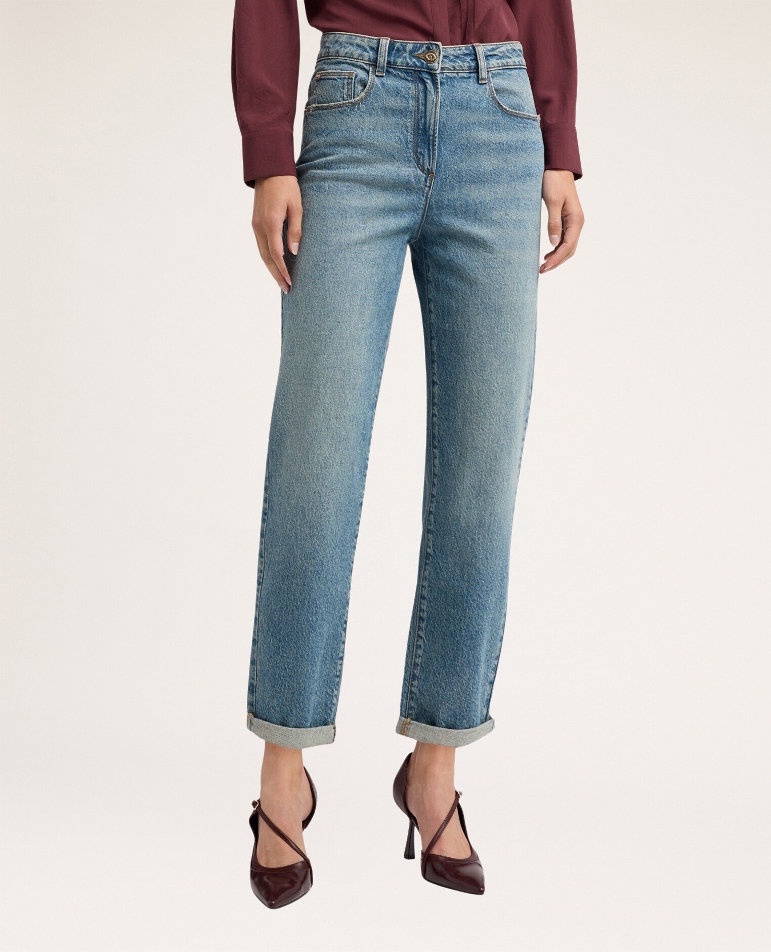 Jeans de mujer boyfriend con dobladillo modelo cinco bolsillos con cierre frontal de botón y cremallera - Motivi - Azul claro Azul claro-3