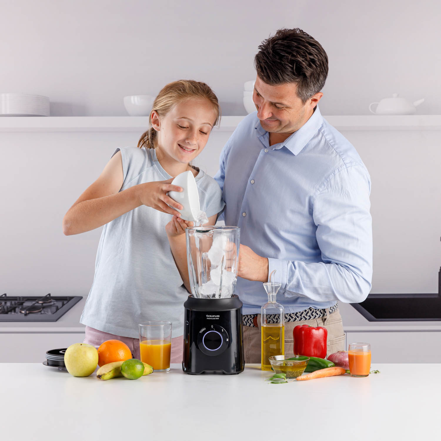 Batidora de vaso Taurus Prior Glass 1500 cuchillas extraíbles 1500W - Negro Negro-3