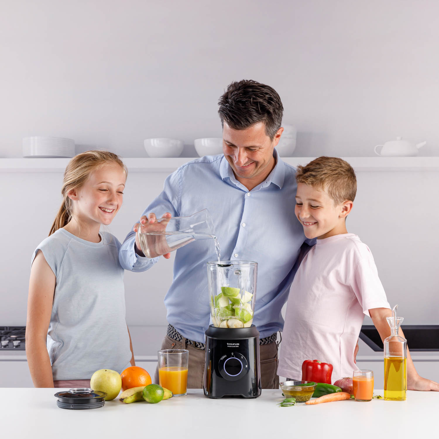 Batidora de vaso Taurus Prior Glass 1500 cuchillas extraíbles 1500W - Negro Negro-5