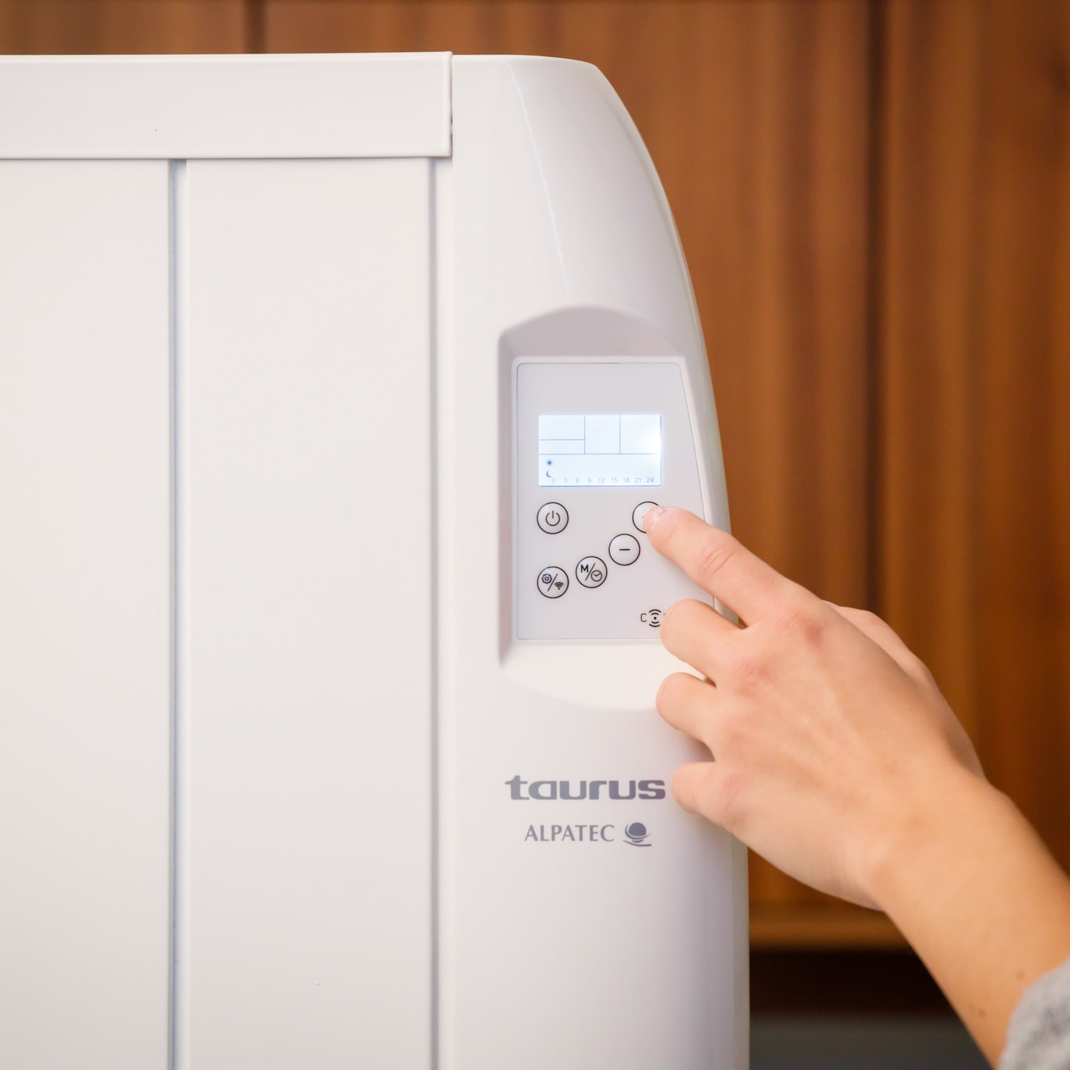 Emisor térmico Taurus Malbork Connect 600 con Wi-Fi app control - Blancos Blancos-3