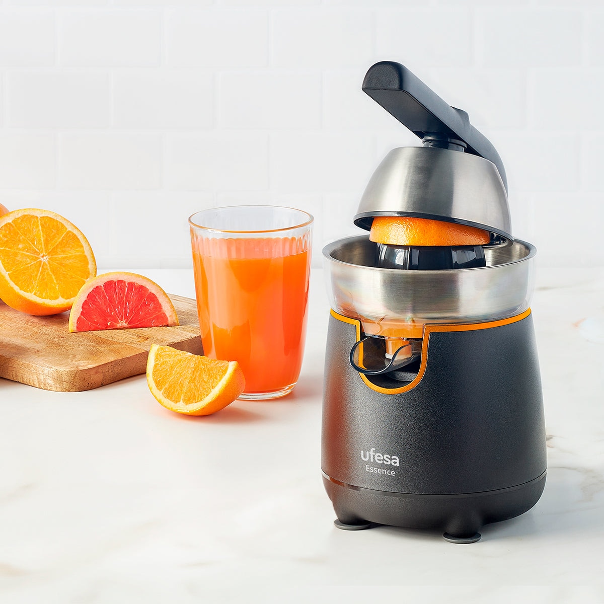 Exprimidor Ufesa 120W Essence - Negro / Naranja Negro / Naranja-2