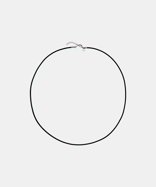 Imagen 0 de Collar de cuero negro y plata de 68cm de largo