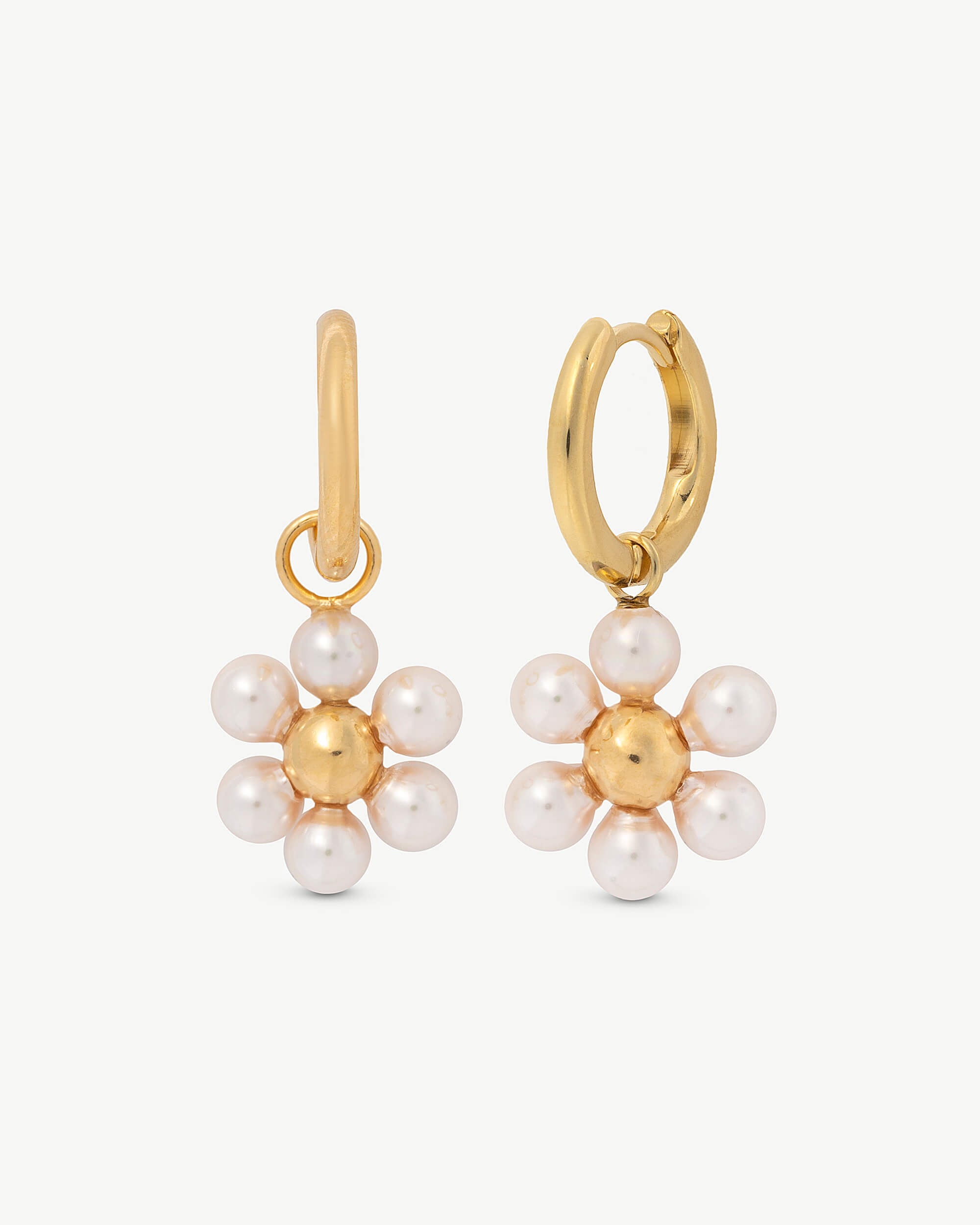 Imagen 0 de Pendientes aro blancos kate Dorado