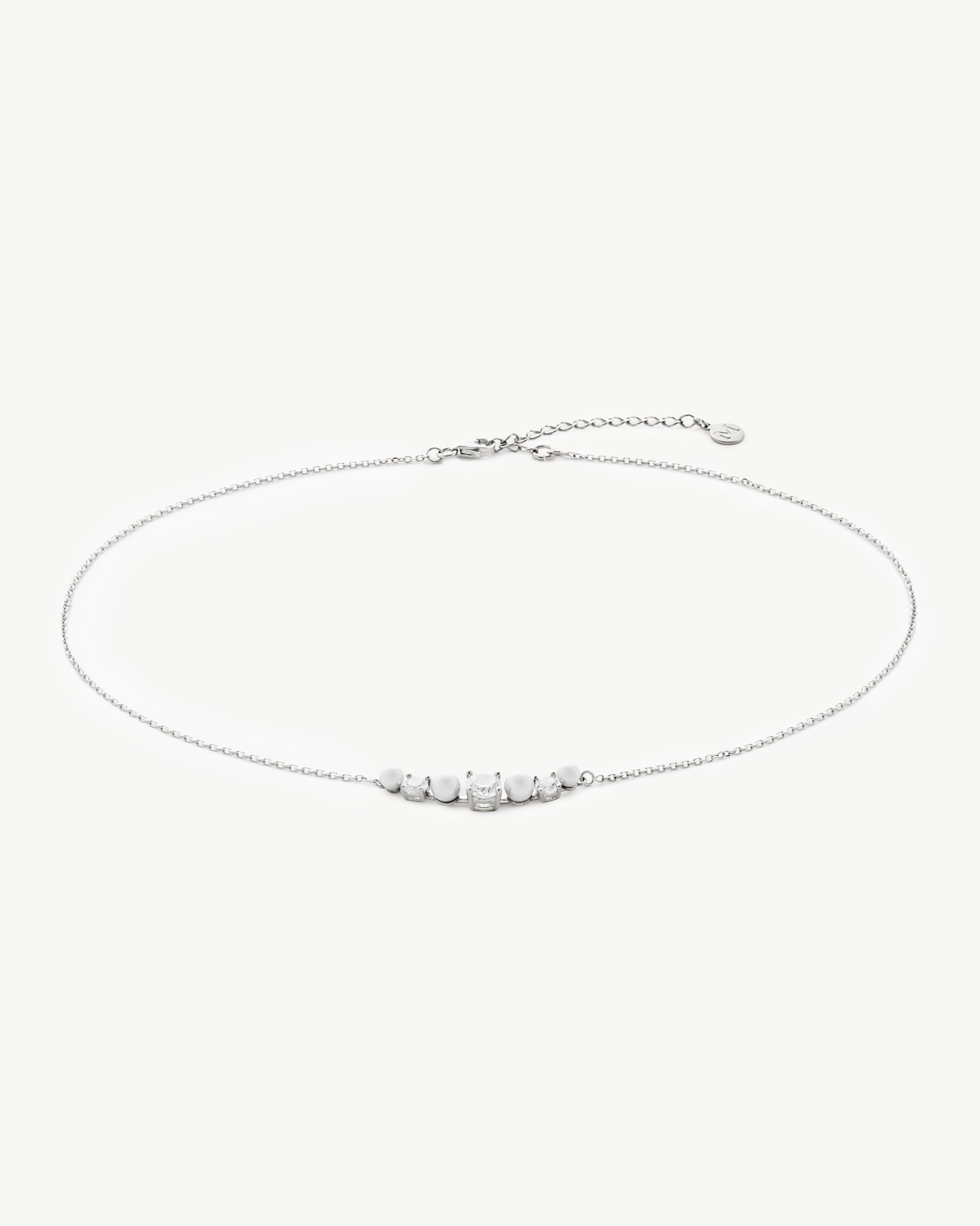 Collar de cadena con perlas y circonitas zirconia