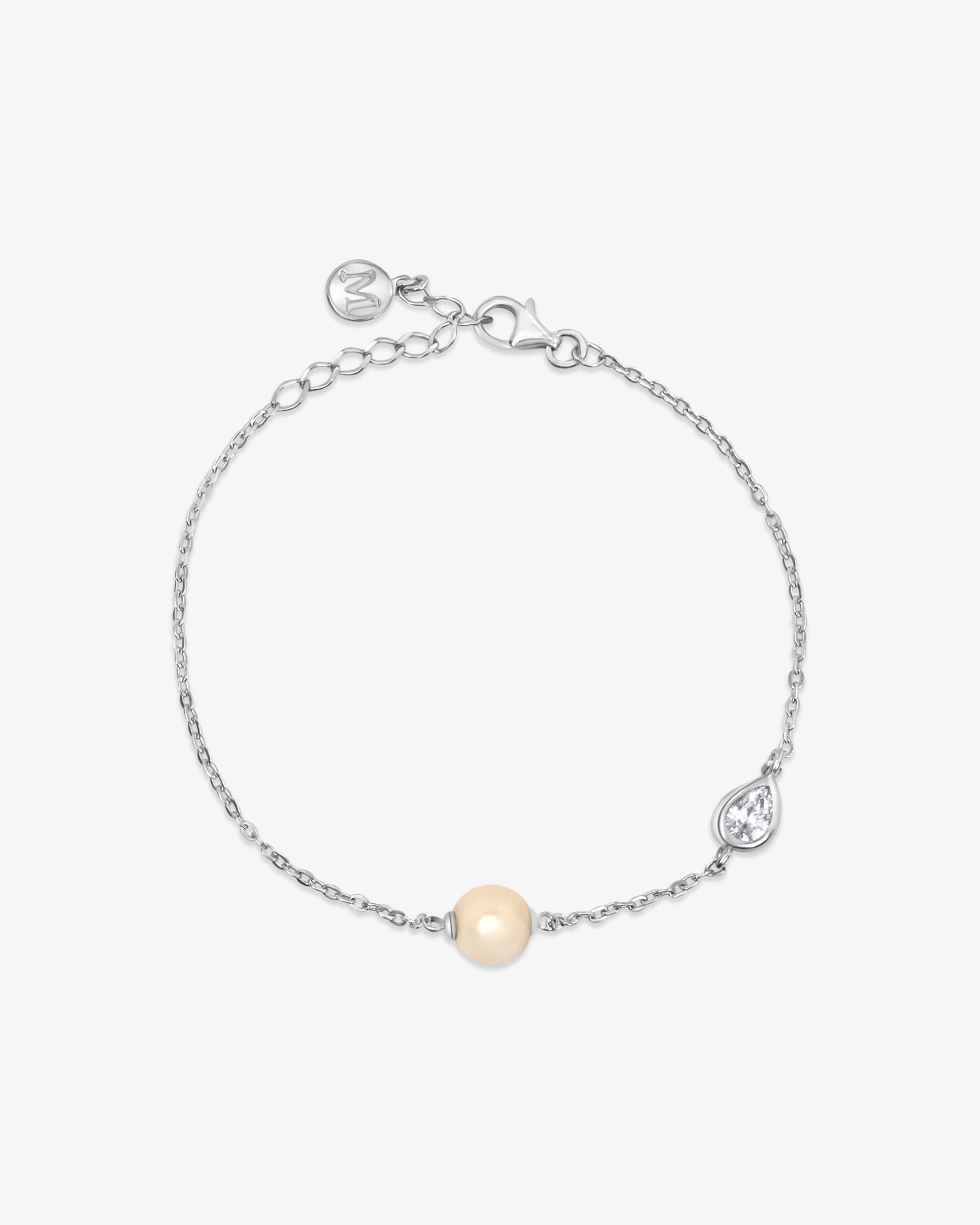 Imagen 0 de Pulsera en plata rodiada con perla central y circonita satélite Plata