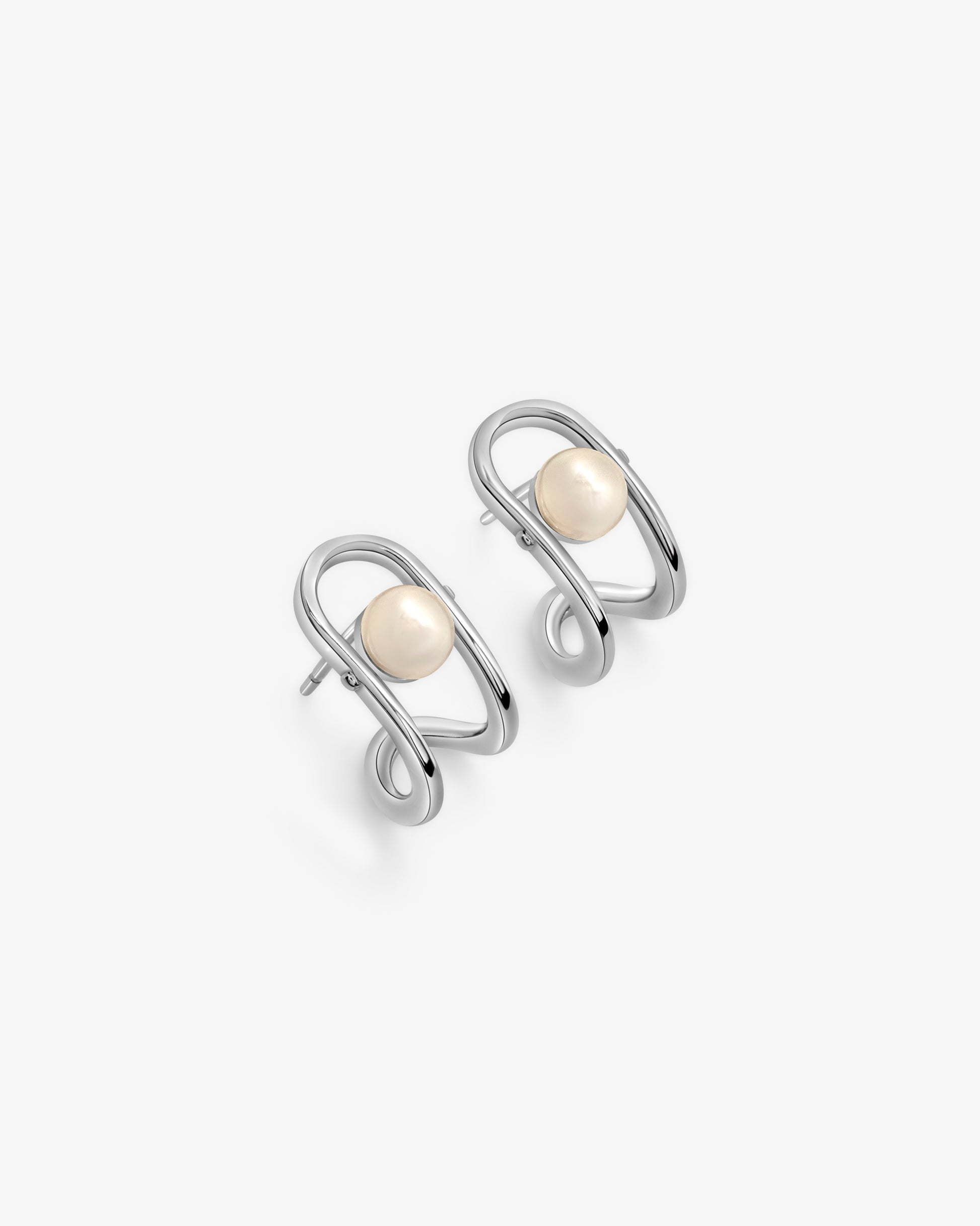 Pendientes cortos en con perla libre - Majorica - Plata Plata-2