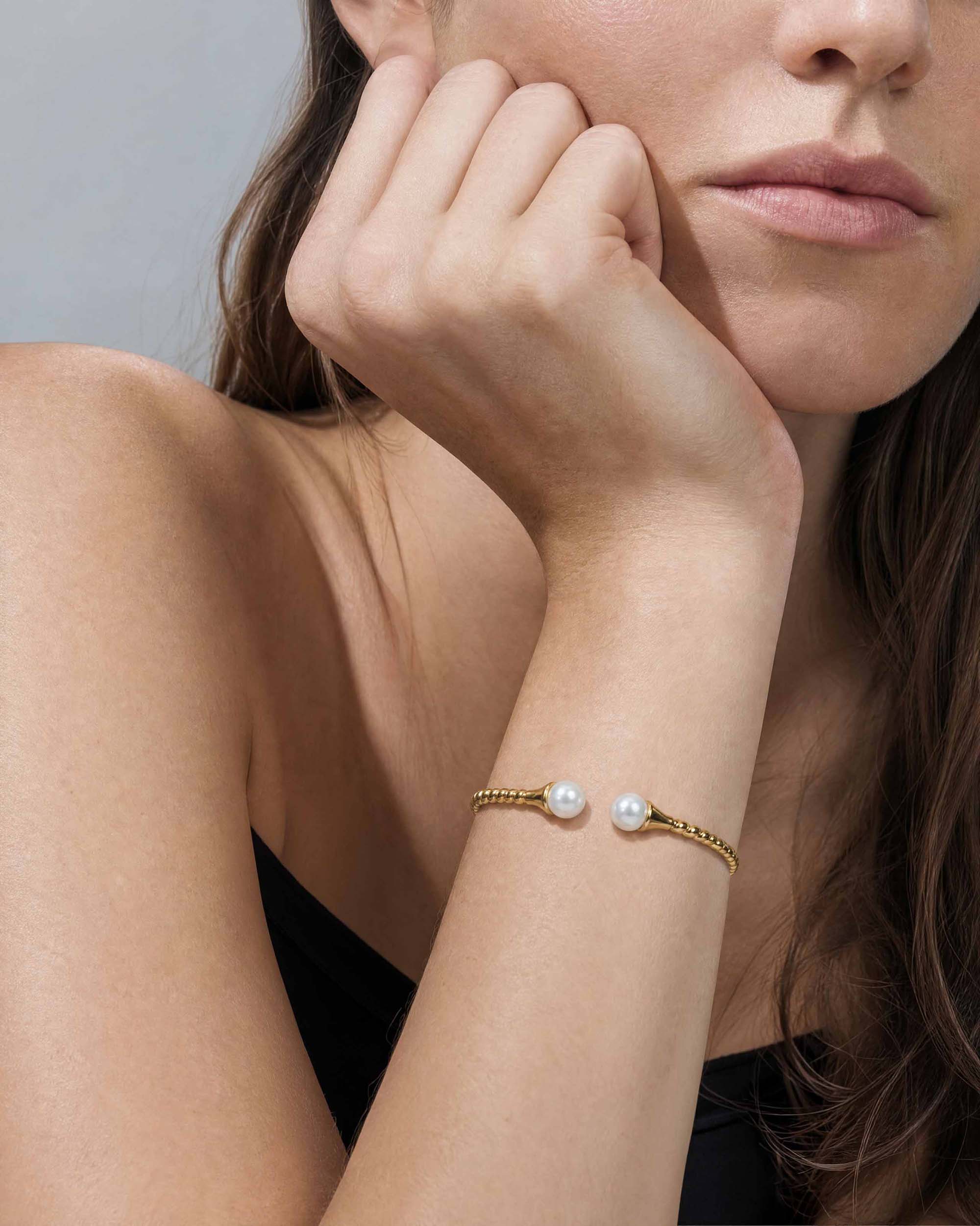 Brazalete dorado con perlas blancas twist - Majorica - Dorado Dorado-2