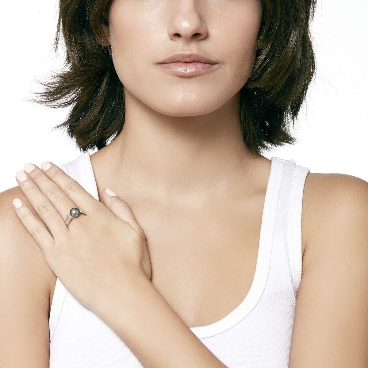 Majorica - Orecchini Lunghi Nuada con Perla - Collezione Real Beauty - Realizzati in Argento - Perla Bianca Rotonda da 10 mm - Chiusura a Gancio - Orecchini in Argento da Donna - Gioielli da Donna