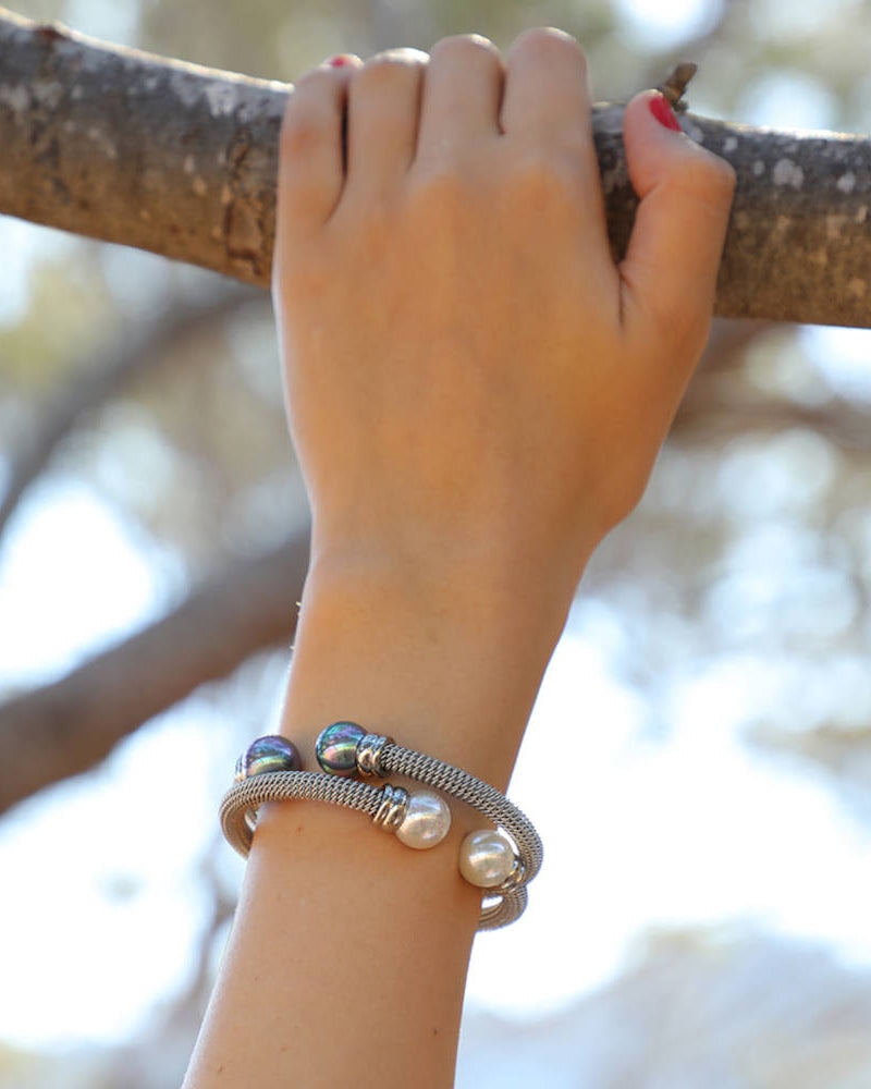 Brazalete dos perlas gris tender - Majorica - Gris Gris-4