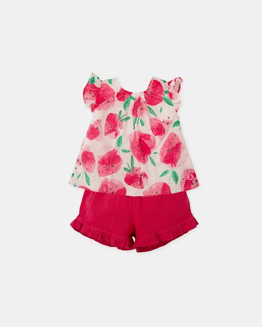 Imagen 0 de Conjunto de niña de blusa con estampado de fresas y short