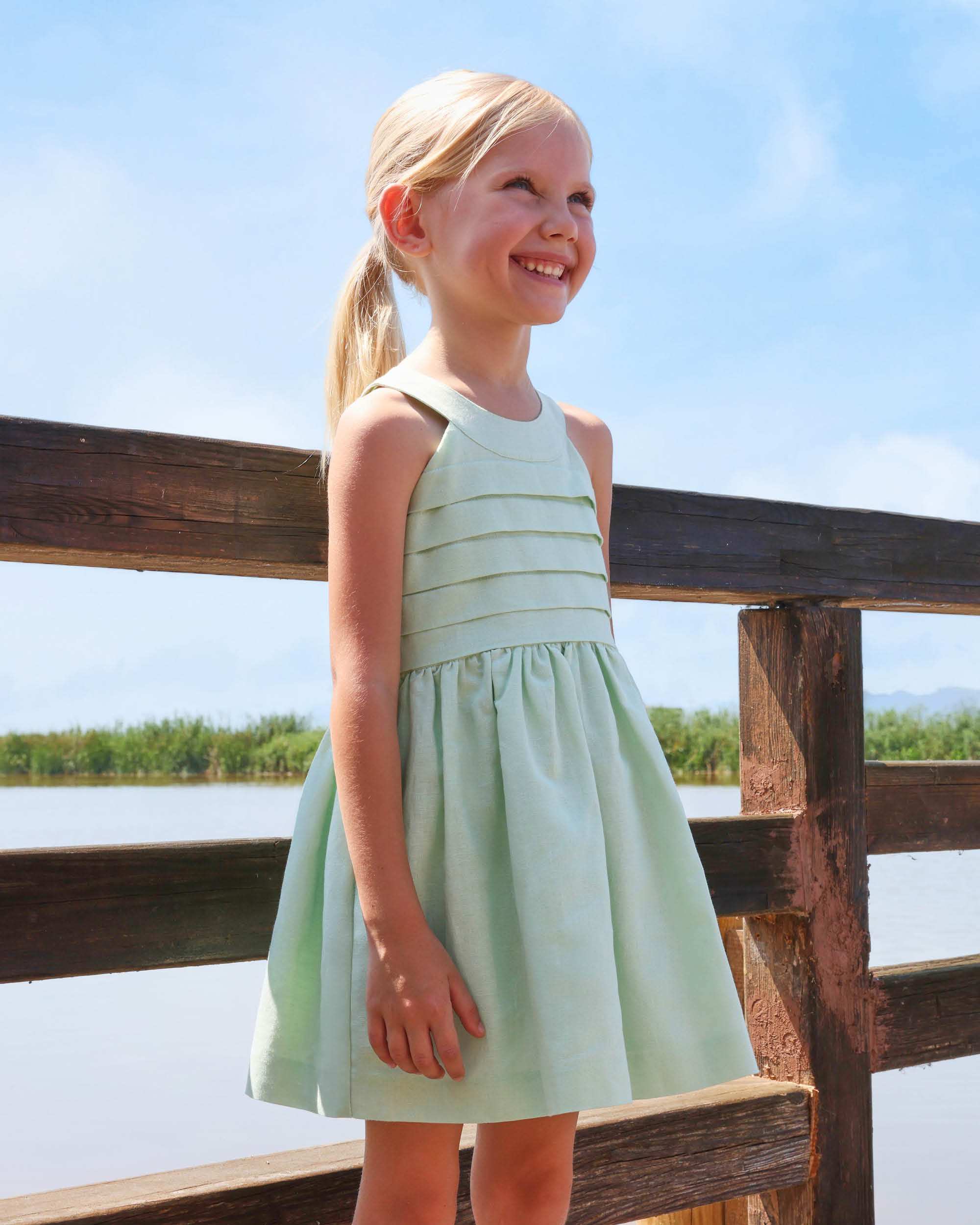 Vestido de niña sin mangas de lino - Tutto Piccolo - Verde claro Verde claro-2