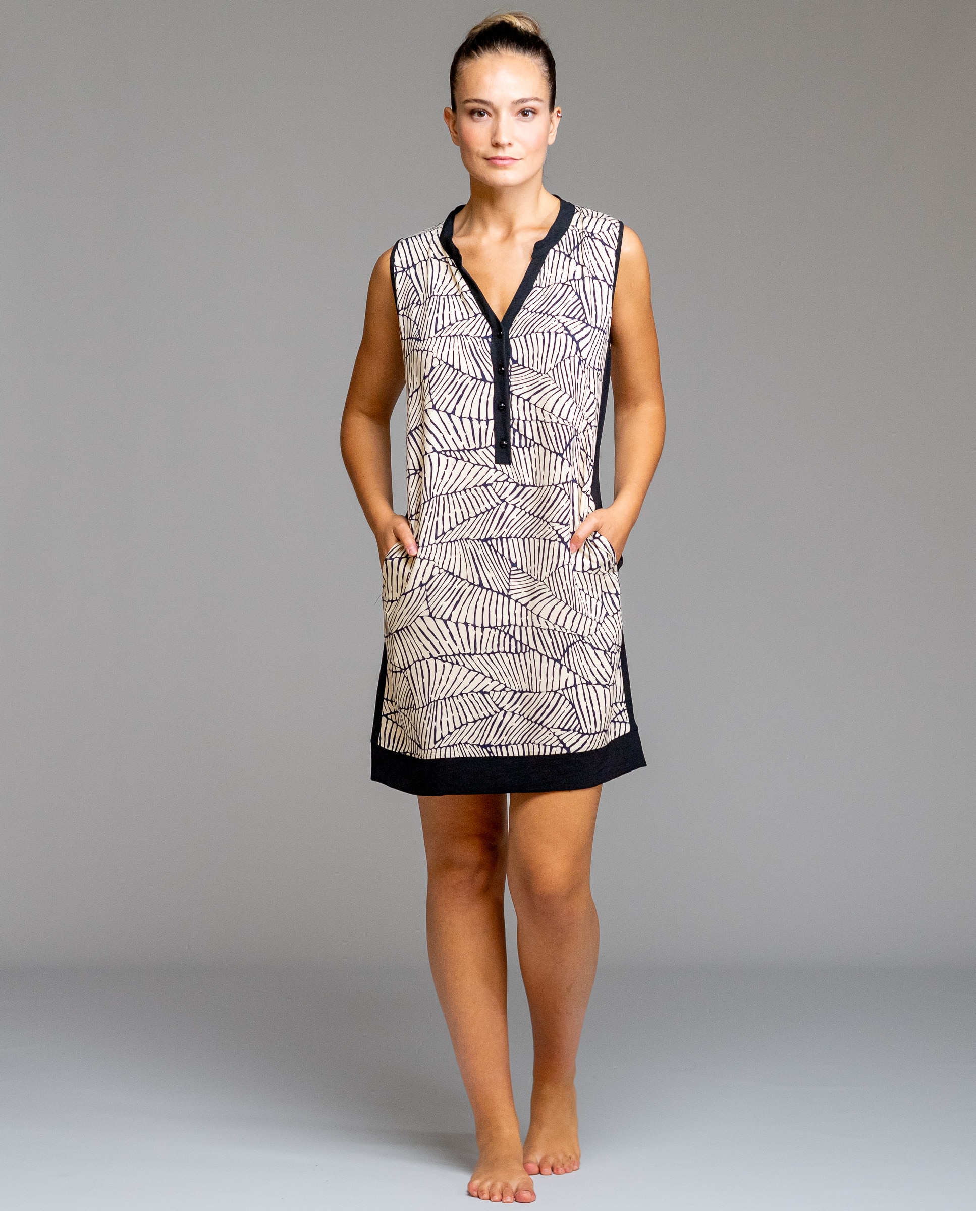 Egatex - Vestido de playa sin mangas estampado hojas bicolor.