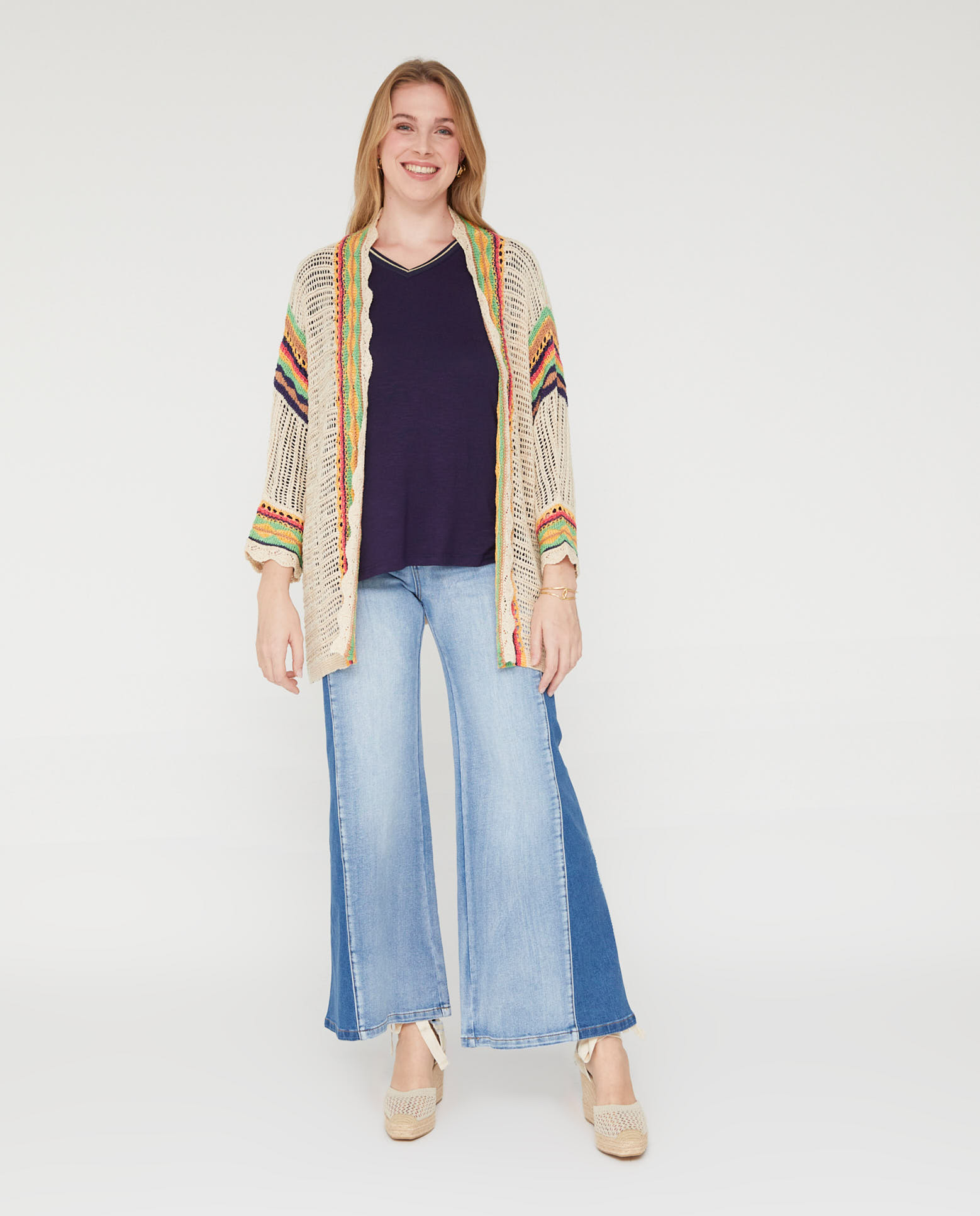 Cardigan de mujer de crochet con cenefas multicolor - October - Beige Beige-4
