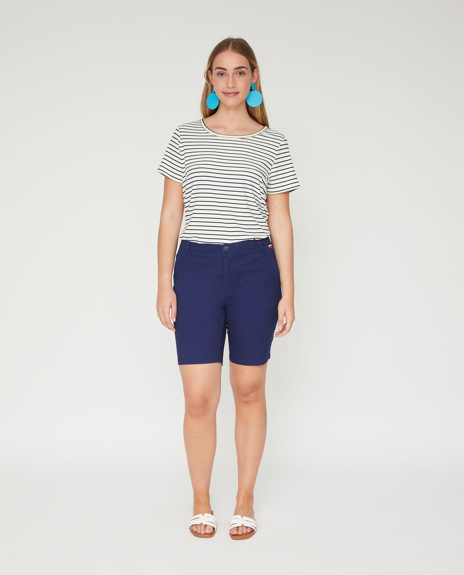 Pantalón corto de mujer con bolsillos laterales - October - Azul marino Azul marino-1