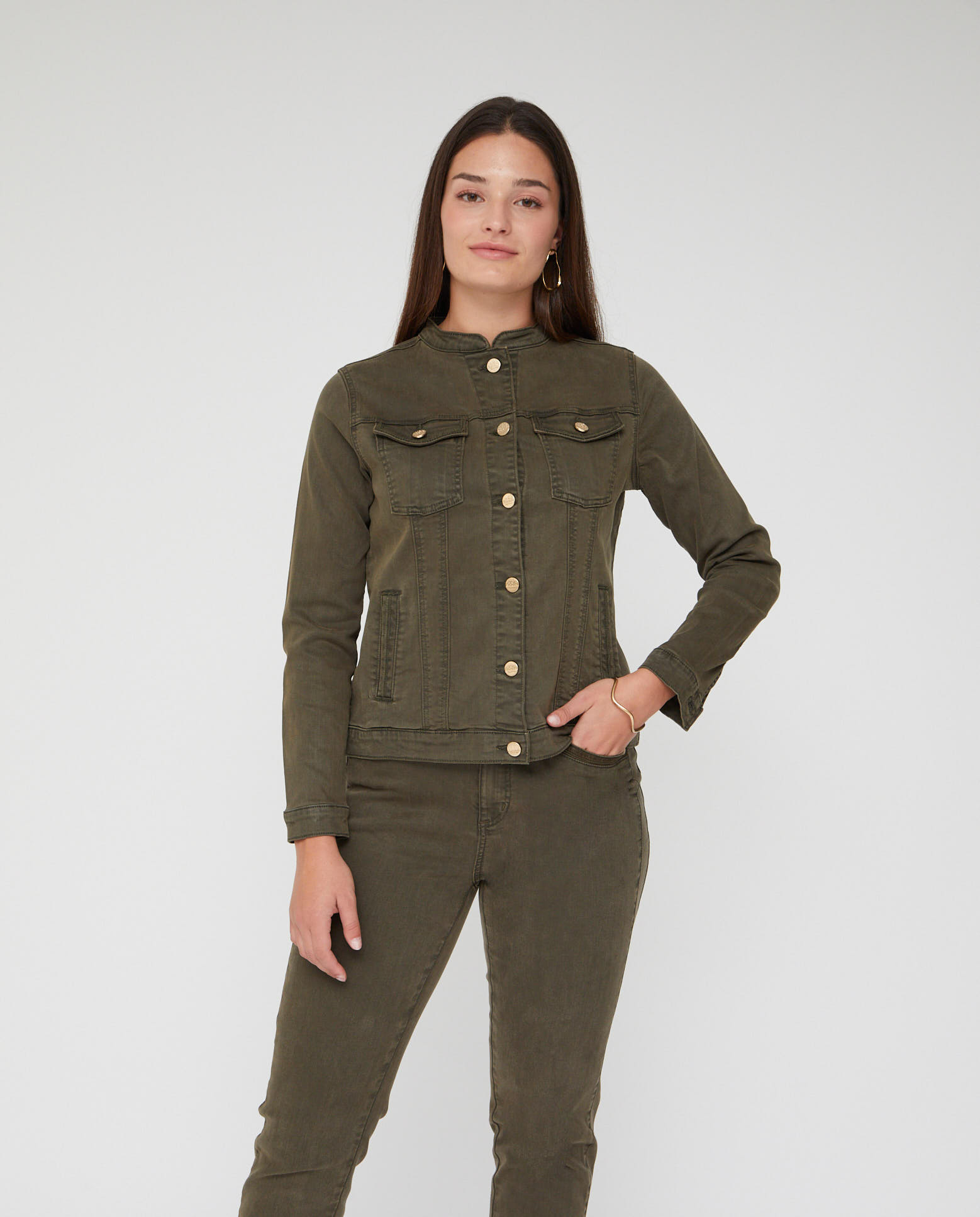 Cazadora de mujer cuello mao con bordado - October - Kaki Kaki-1