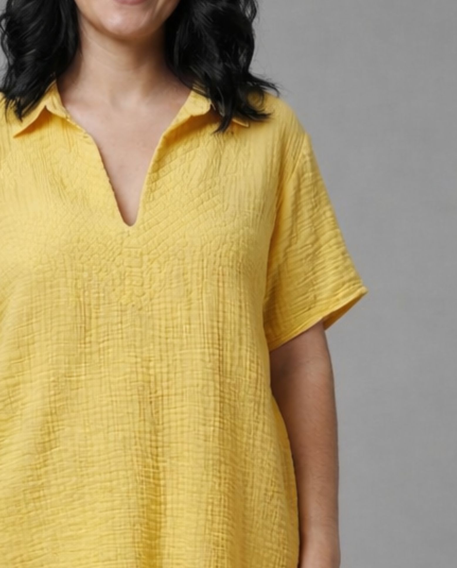 Blusa de mujer bordado a tono en delantero - October - Amarillo Amarillo-3