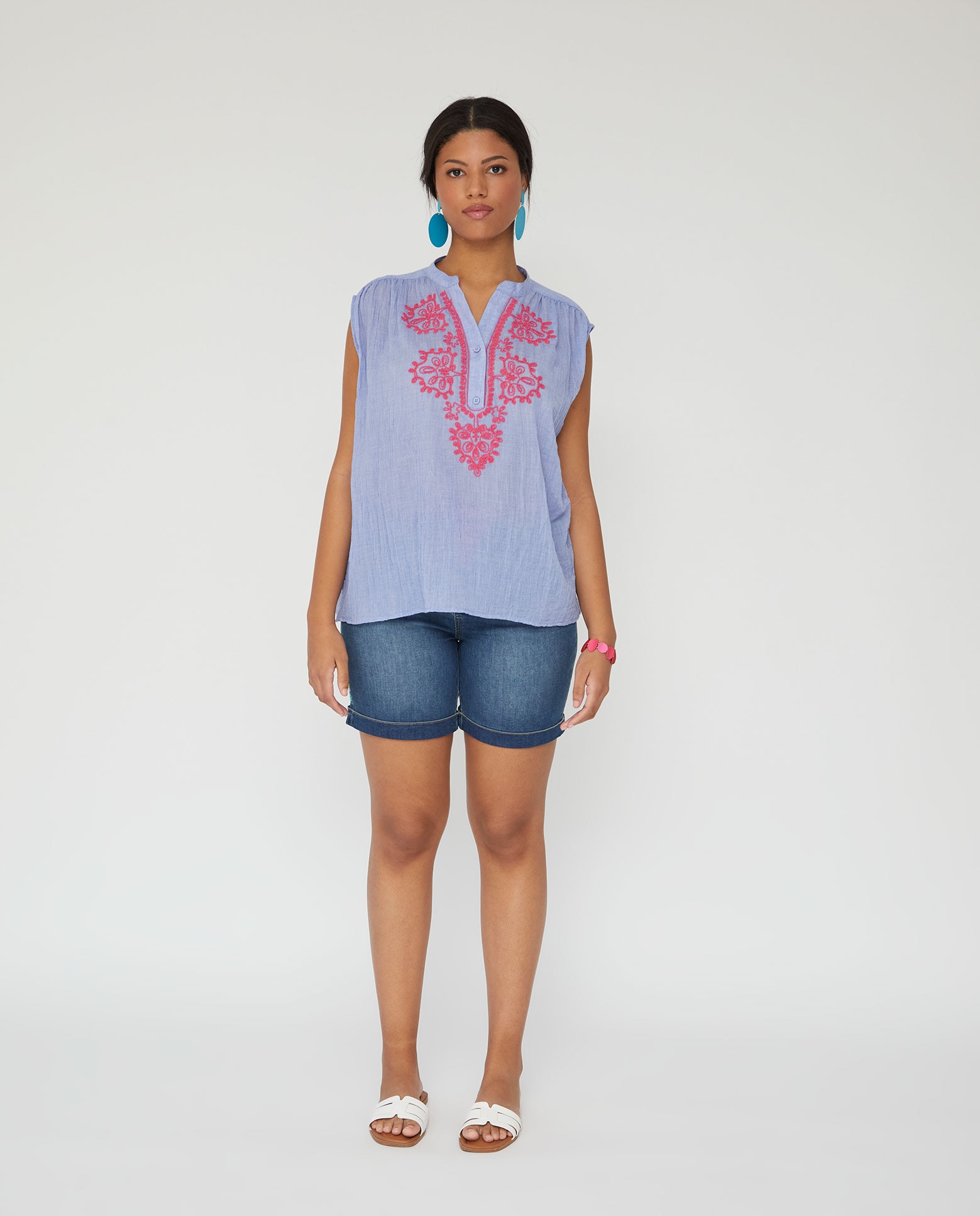 Blusa de mujer manga caida con bordado contraste - October - Azul Azul-4