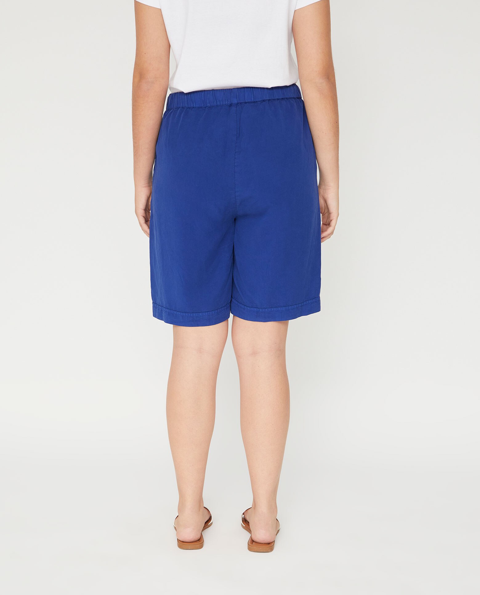 Bermuda tejido fluido de mujer con cintura elastica - October - Azul Cobalto Azul Cobalto-2