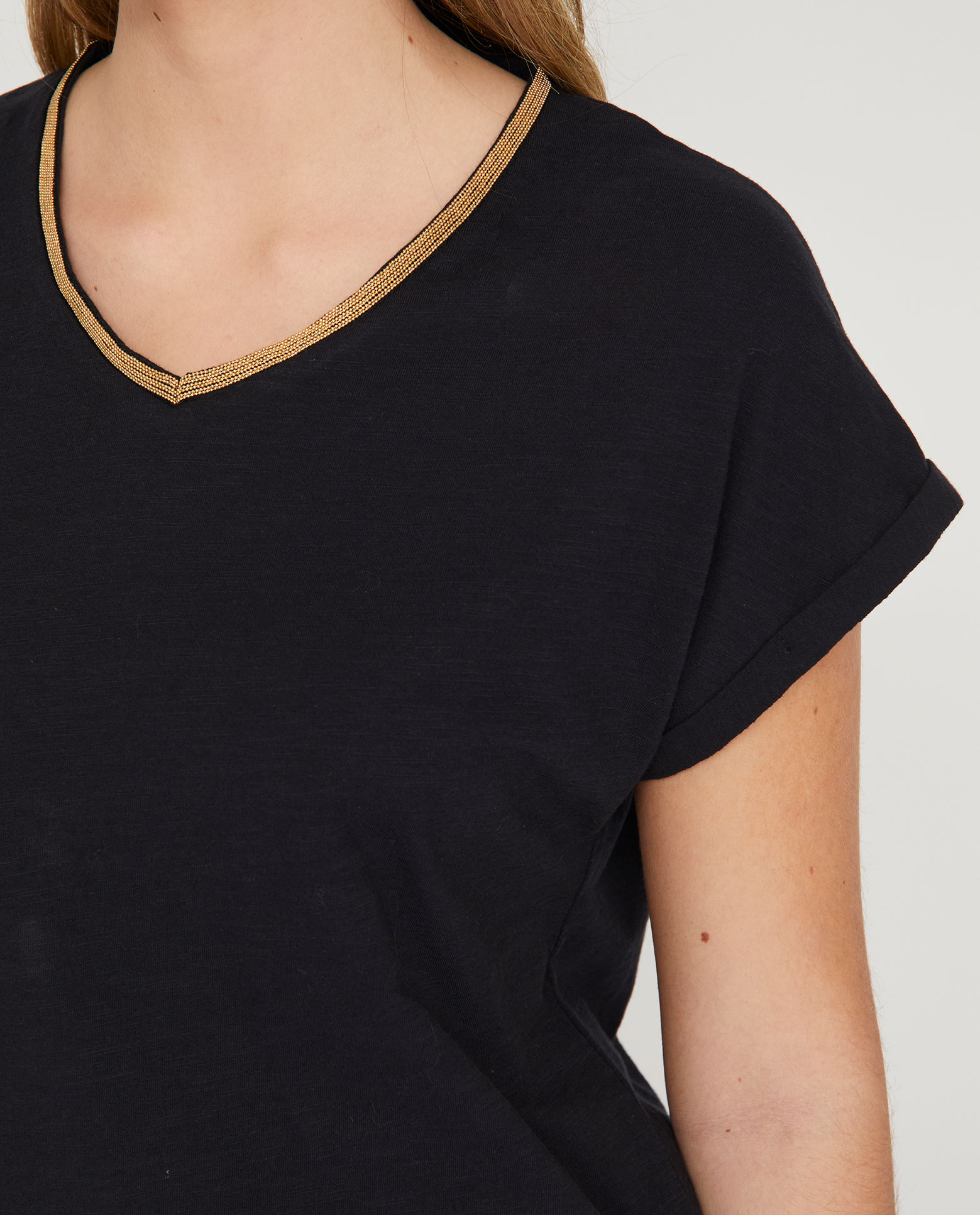 Camiseta escote pico manga corta - October - Negro Negro-3