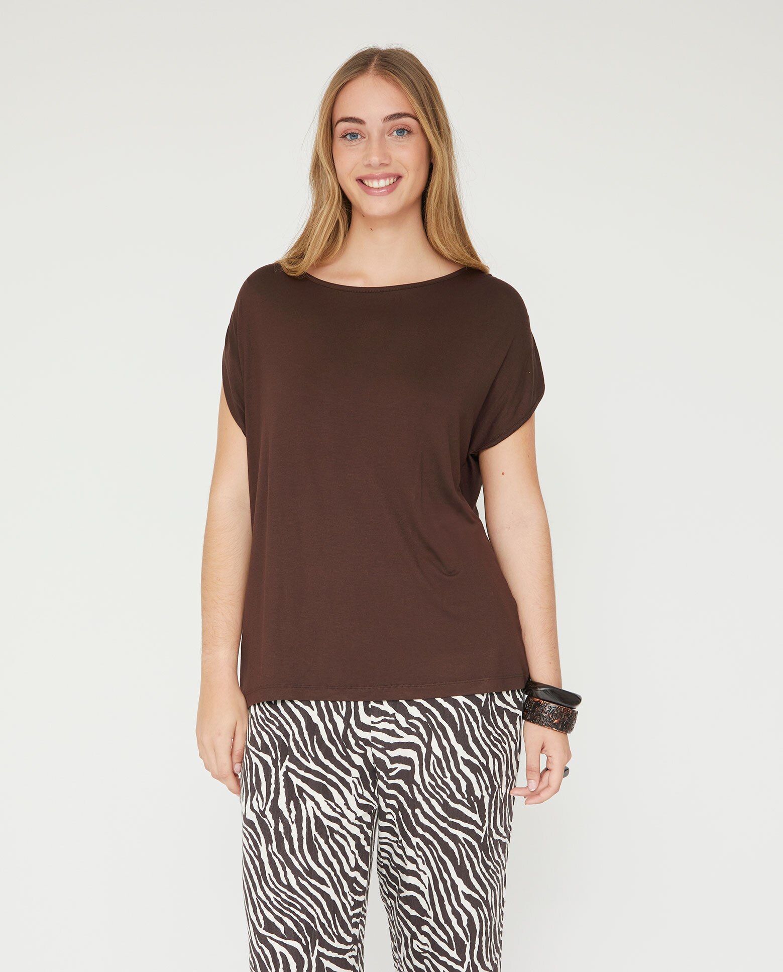 Camiseta de mujer hombro fruncido - October - Marrón Marrón-1