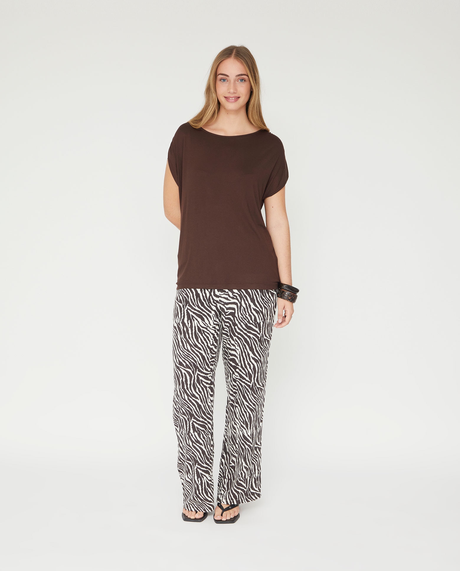 Camiseta de mujer hombro fruncido - October - Marrón Marrón-4