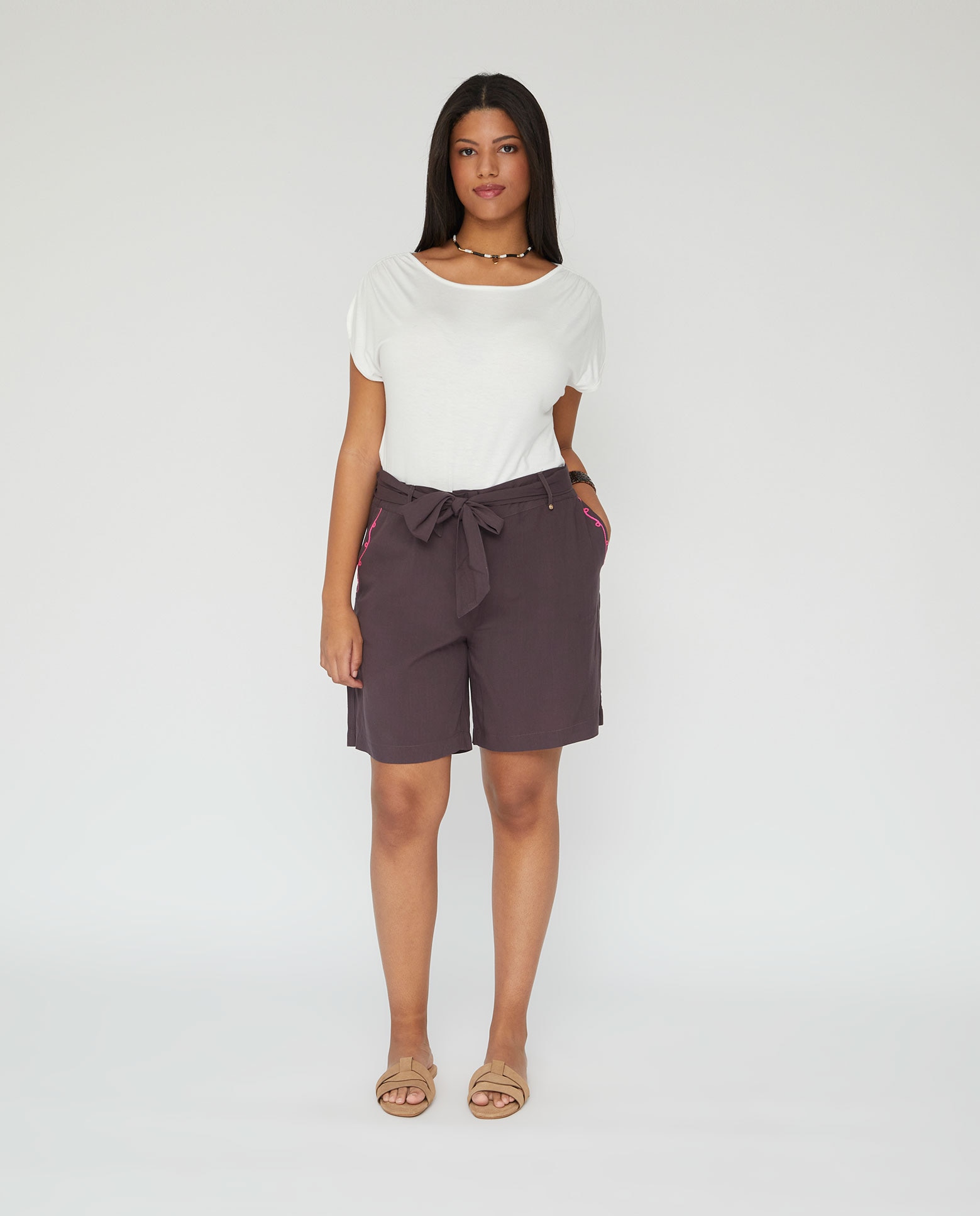 Bermuda de mujer estampada con cinturón ajustable - October - Marrón Marrón-1