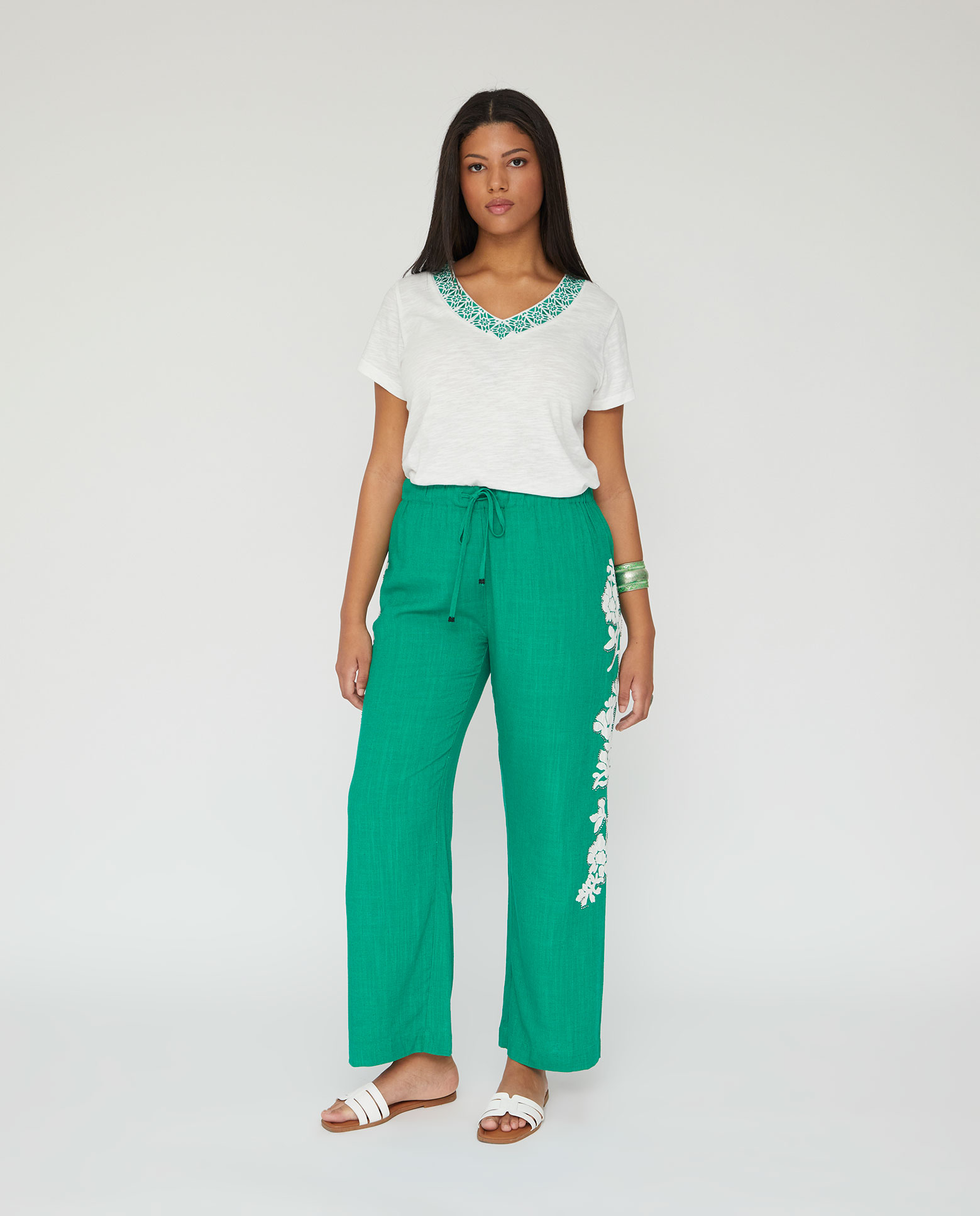 Pantalón bordado de mujer con abalorios - October - Verde Verde-1