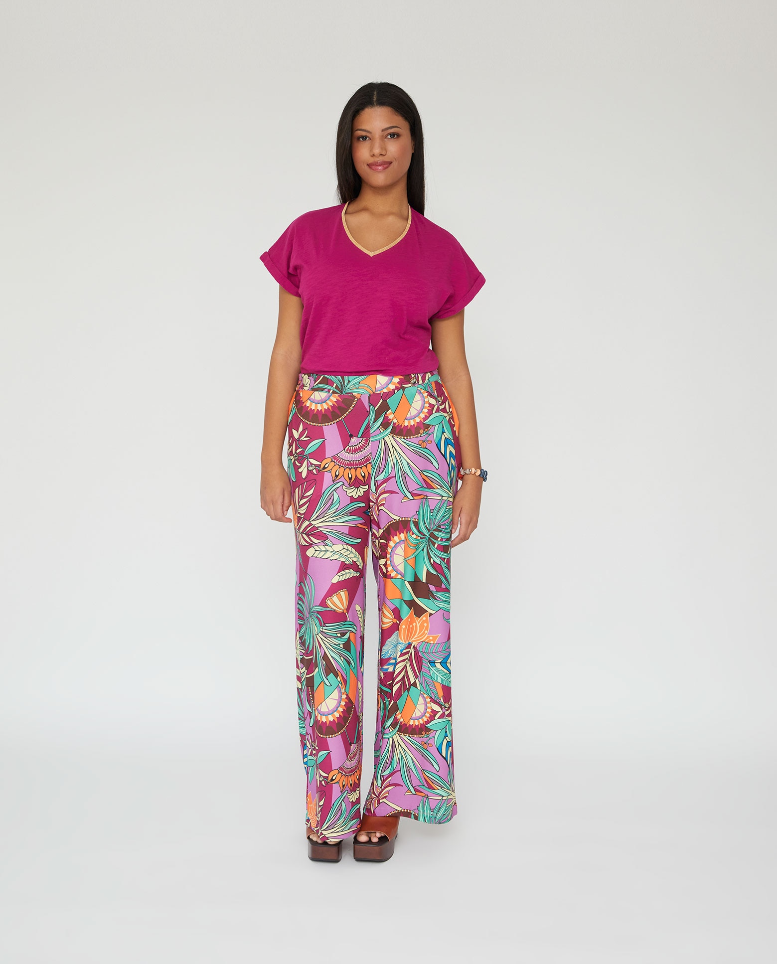 Camiseta escote pico manga corta - October - Magenta Magenta-4