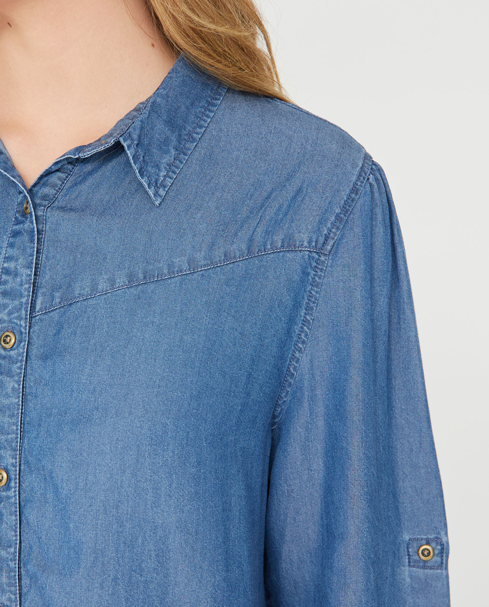 Blusa de mujer tencel con canesu delantero y manga ajustable - October - Azul denim Azul denim-3