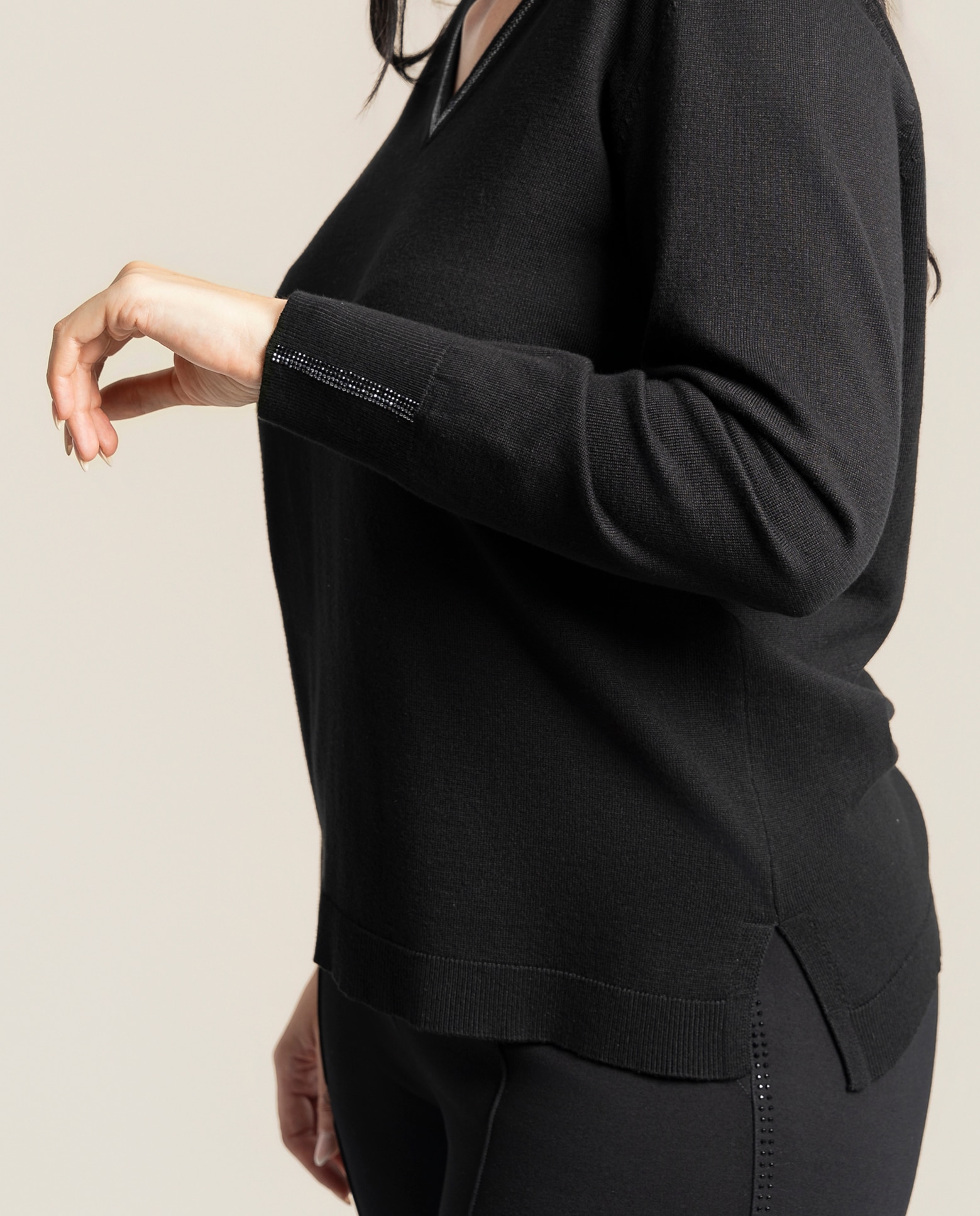 Jersey escote pico con detalle de strass - October - Negro Negro-3