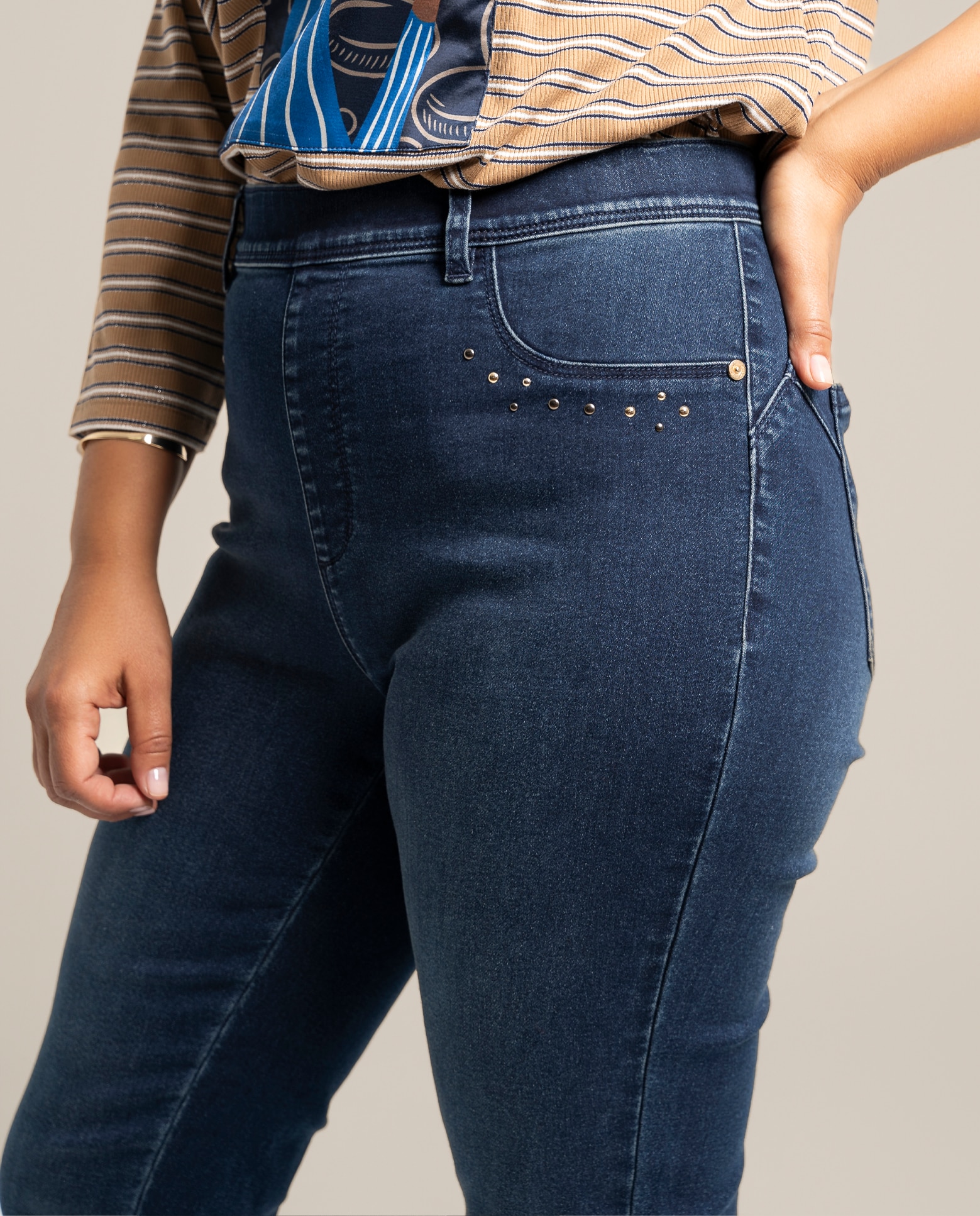 Jegging push up ajustado con detalle en bolsillos - October - Azul Azul-3