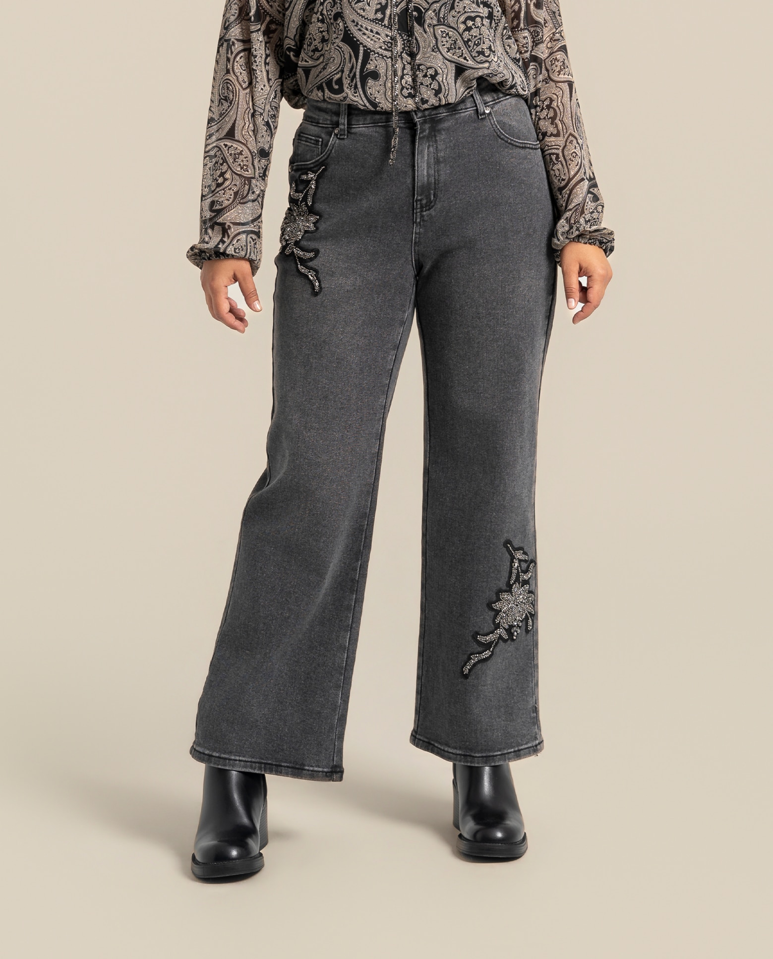 Pantalon vaquero con parche - October - Negro Negro-4
