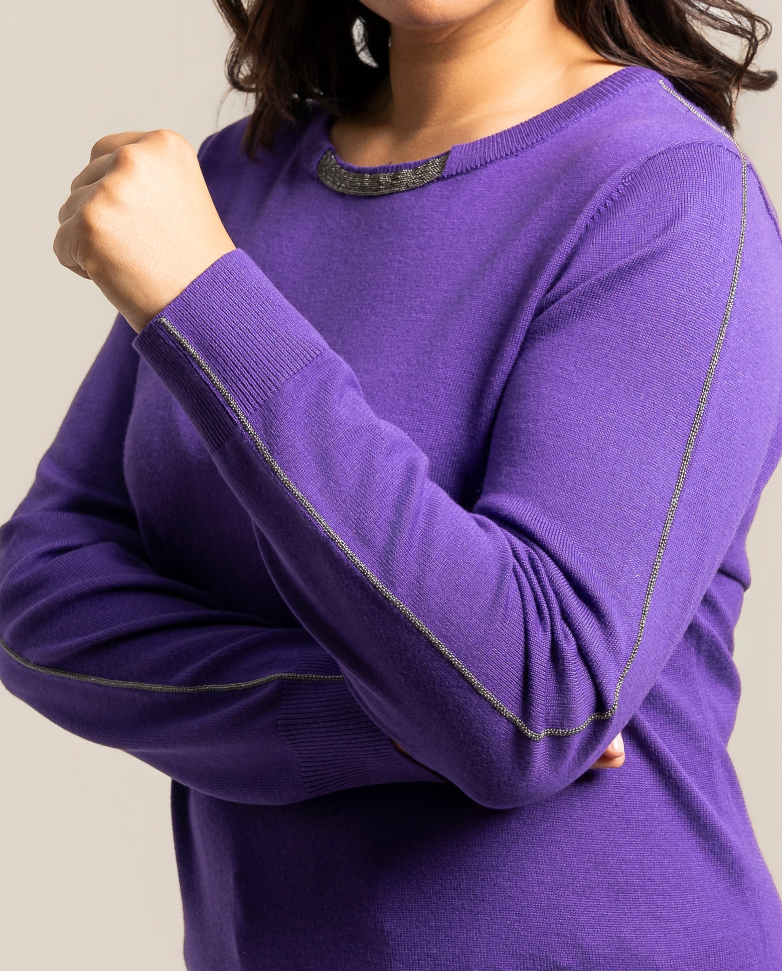 Jersey doble cuello redondo con cadenita - October - Violeta Violeta-3